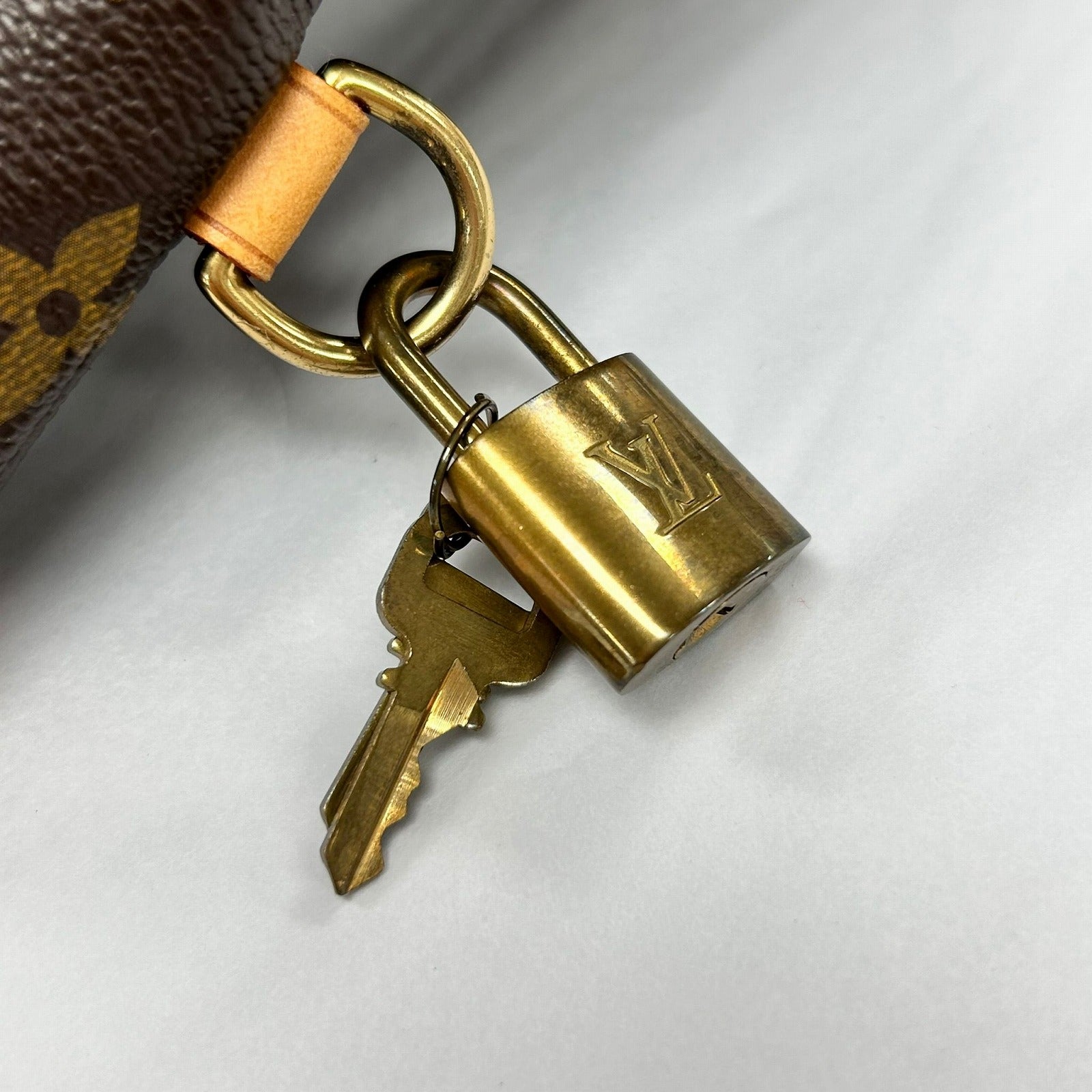 LOUIS VUITTON 【激減優惠】Monogram Lockit Horizontal金扣手挽袋啡色