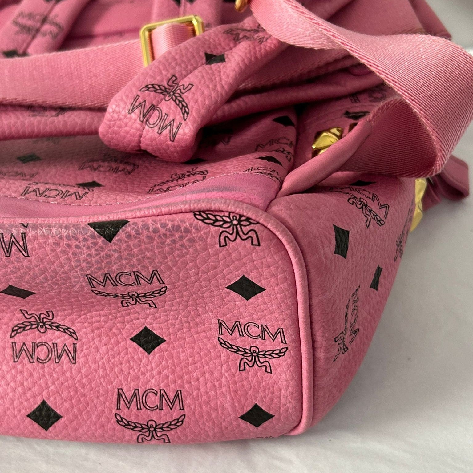 MCM 皮革Rucksack金扣背包