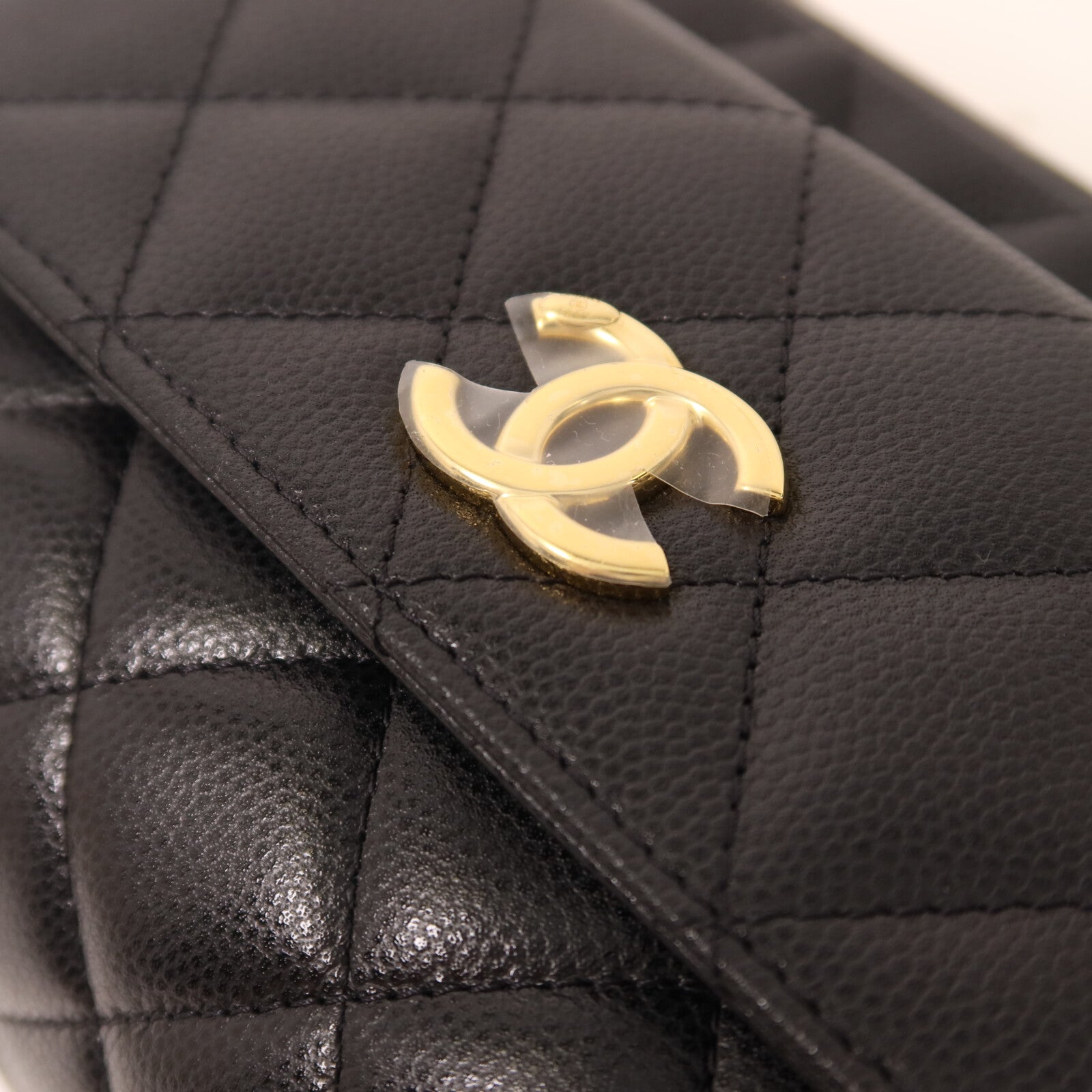 CHANEL 牛皮皮革Mini Camera Bag鏈帶肩背袋