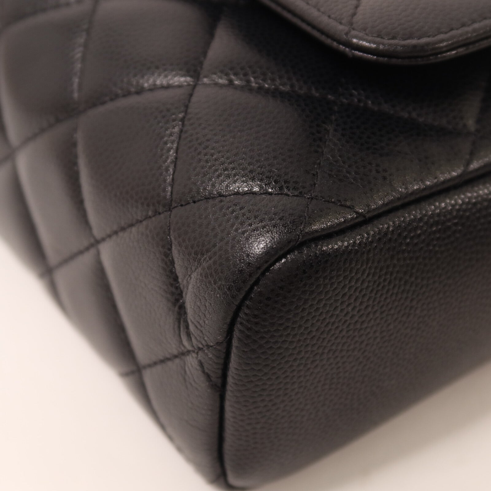 CHANEL 牛皮皮革Mini Camera Bag鏈帶肩背袋
