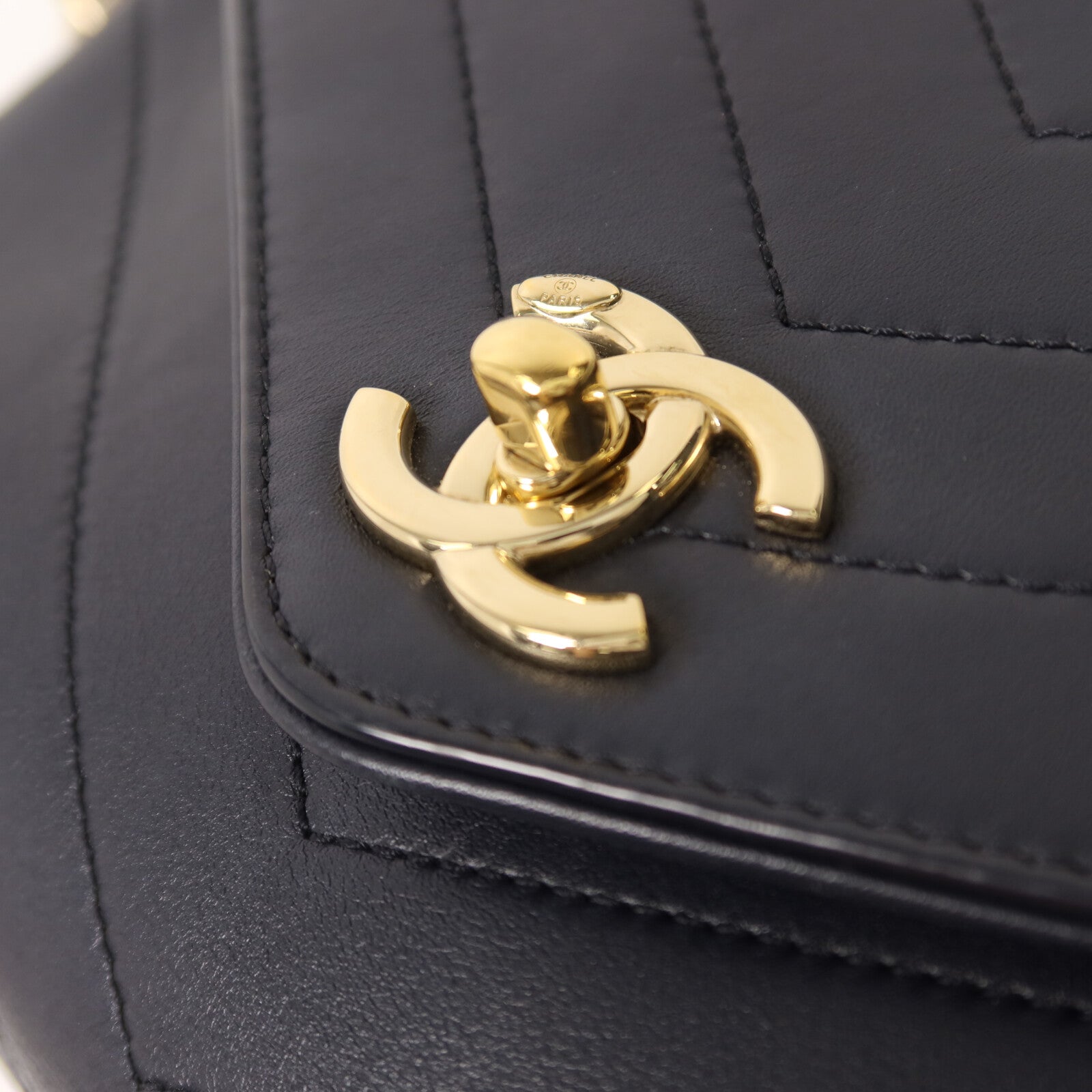 CHANEL 牛皮皮革Chain Shoulder鏈帶手挽肩背兩用袋