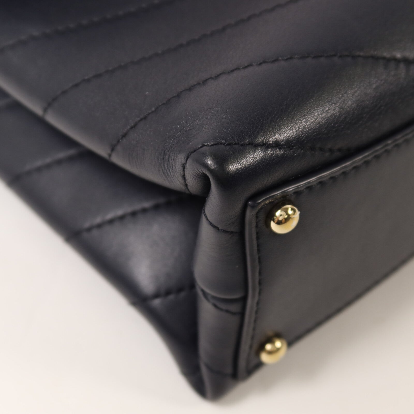CHANEL 牛皮皮革Chain Shoulder鏈帶手挽肩背兩用袋