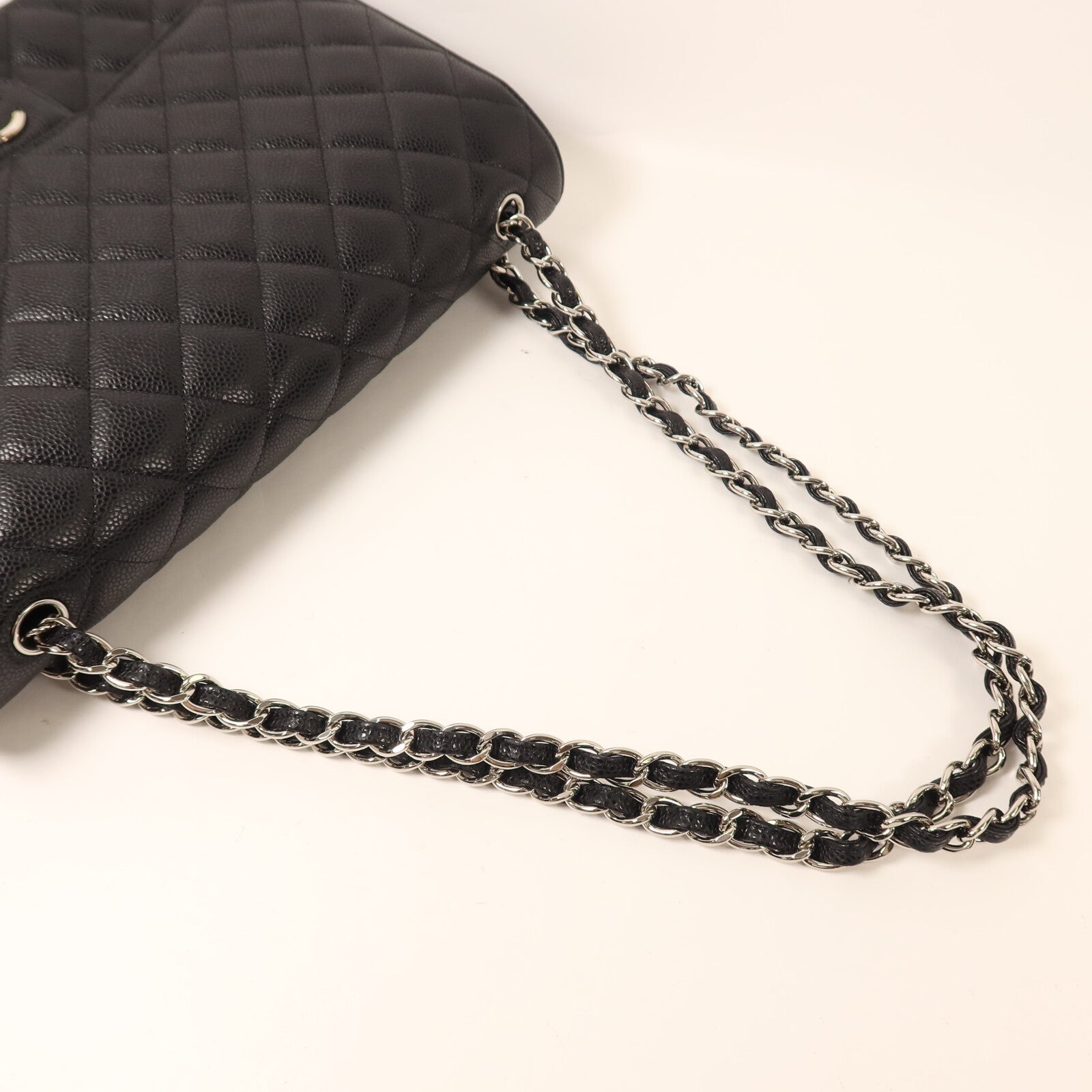 CHANEL 牛皮皮革Maxi Classic鏈帶肩背袋