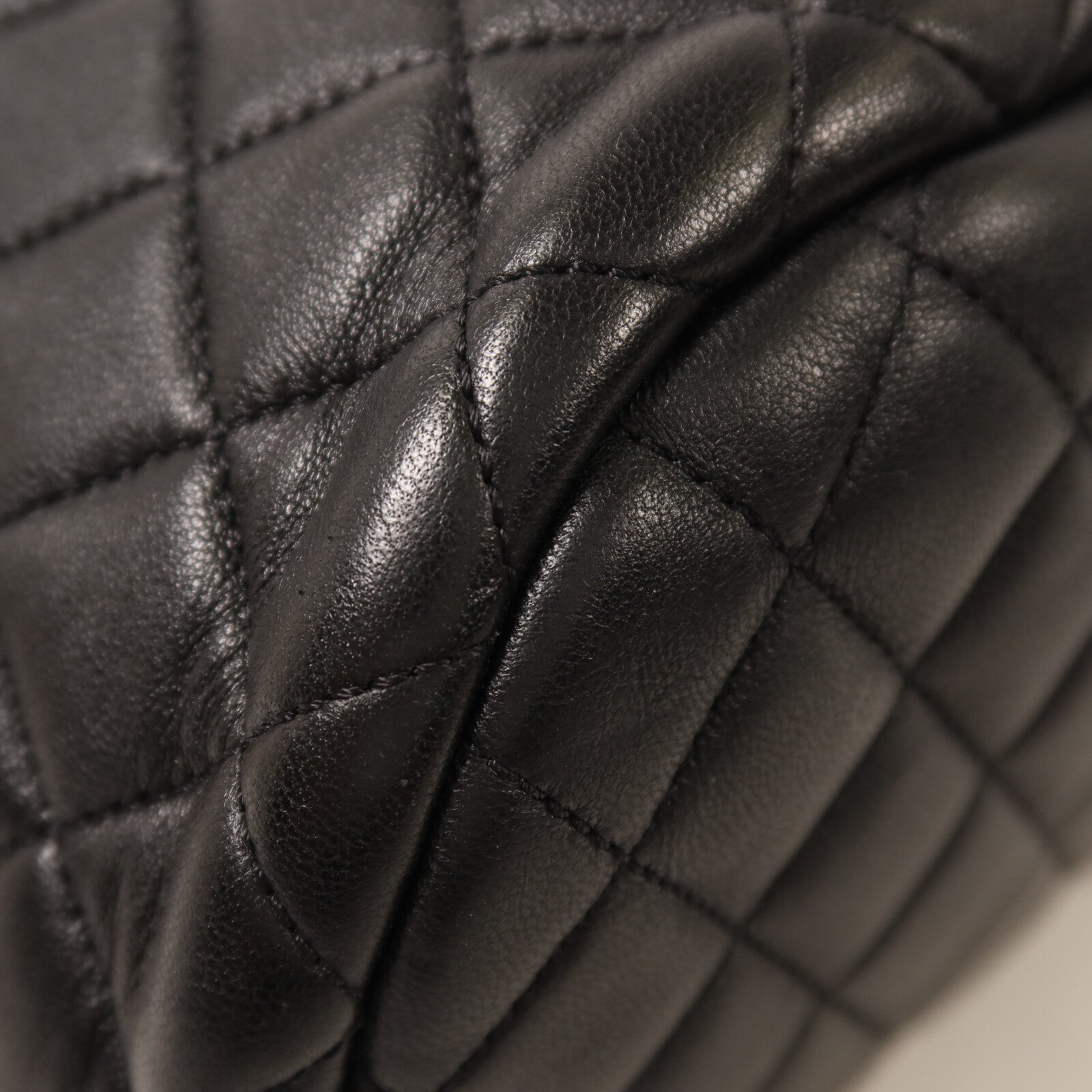 CHANEL 羊皮皮革Backpack鏈帶背包