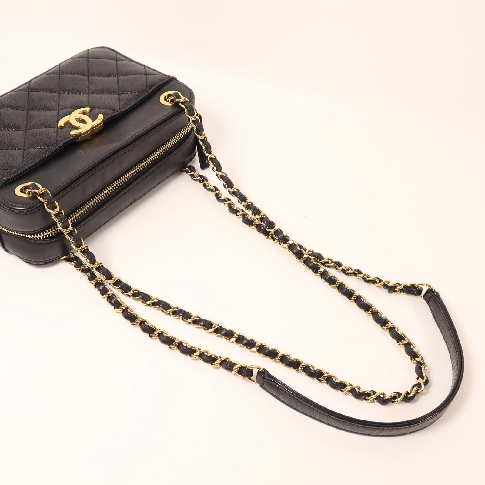 CHANEL 牛皮皮革Camera Bag鏈帶肩背袋