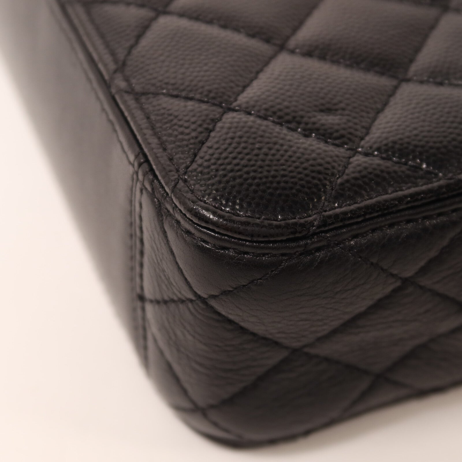 CHANEL 牛皮皮革Camera Bag鏈帶肩背袋