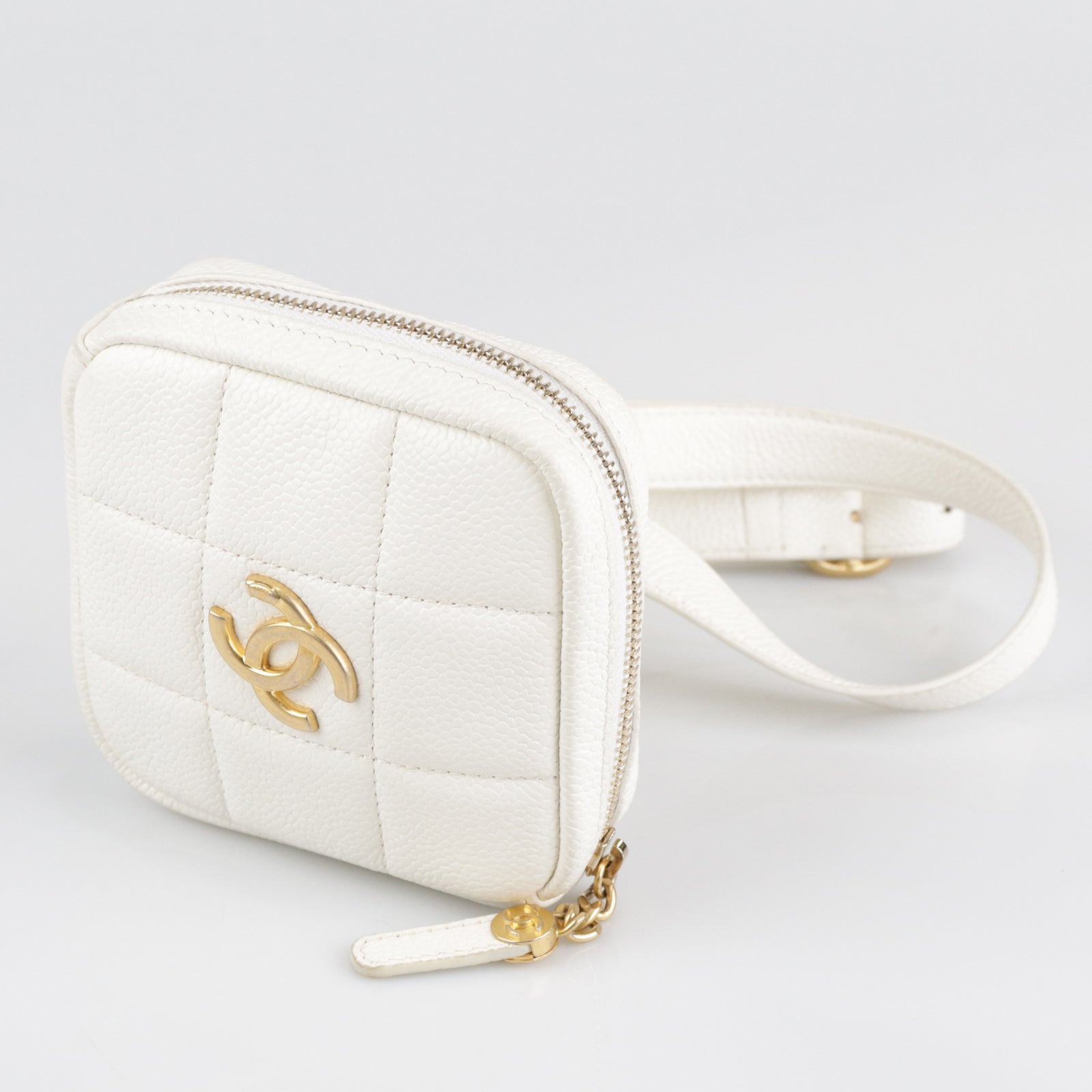 CHANEL Rhombus Caviar Leather Waist Bag Gold Buckle Waist Bag White