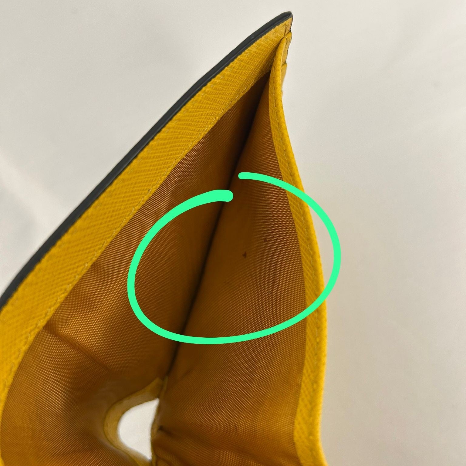 PRADA Saffiano皮革Wallet錢包