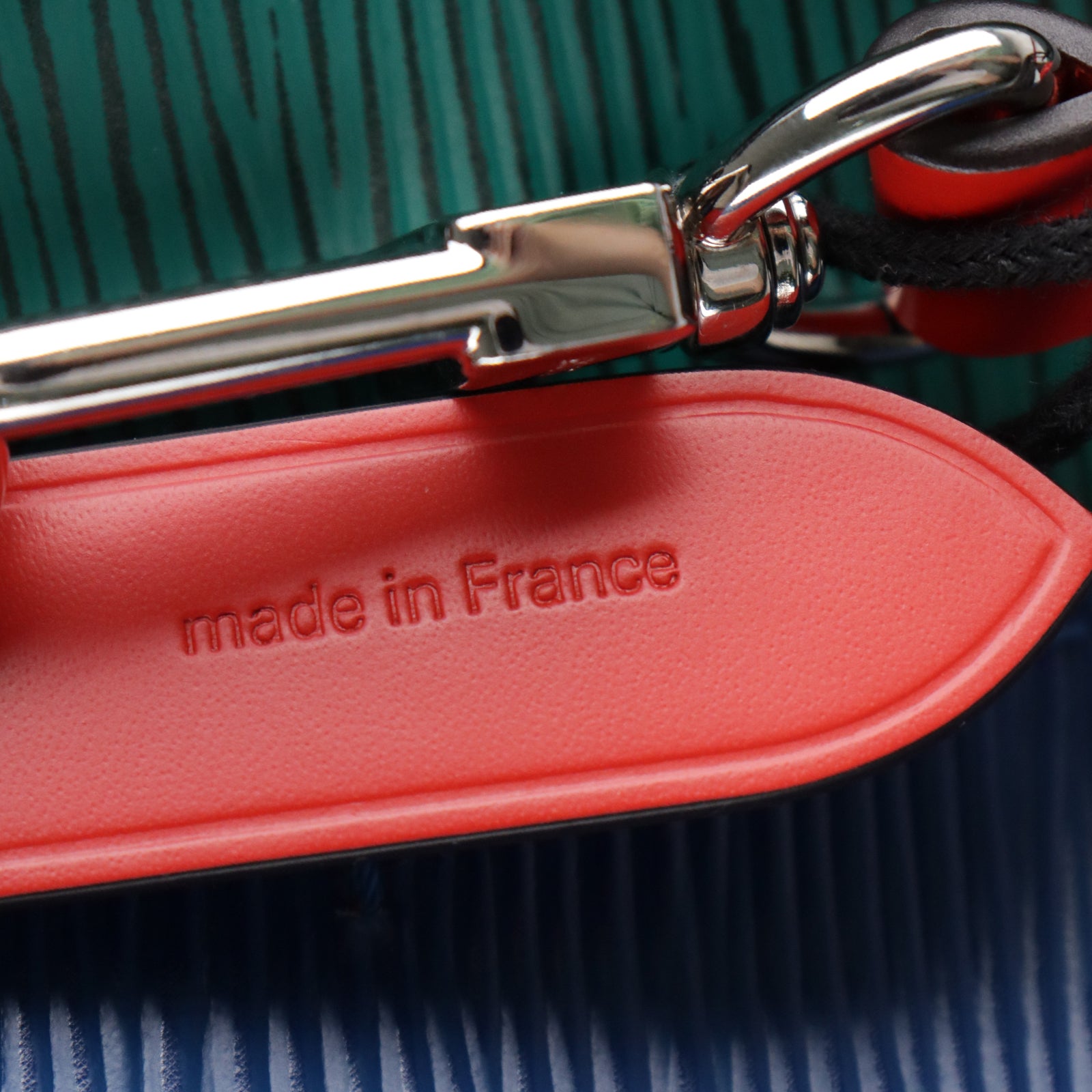 LOUIS VUITTON 【激減優惠】Epi Neo Noe MM銀扣手挽肩背兩用袋藍色/紅色/綠色