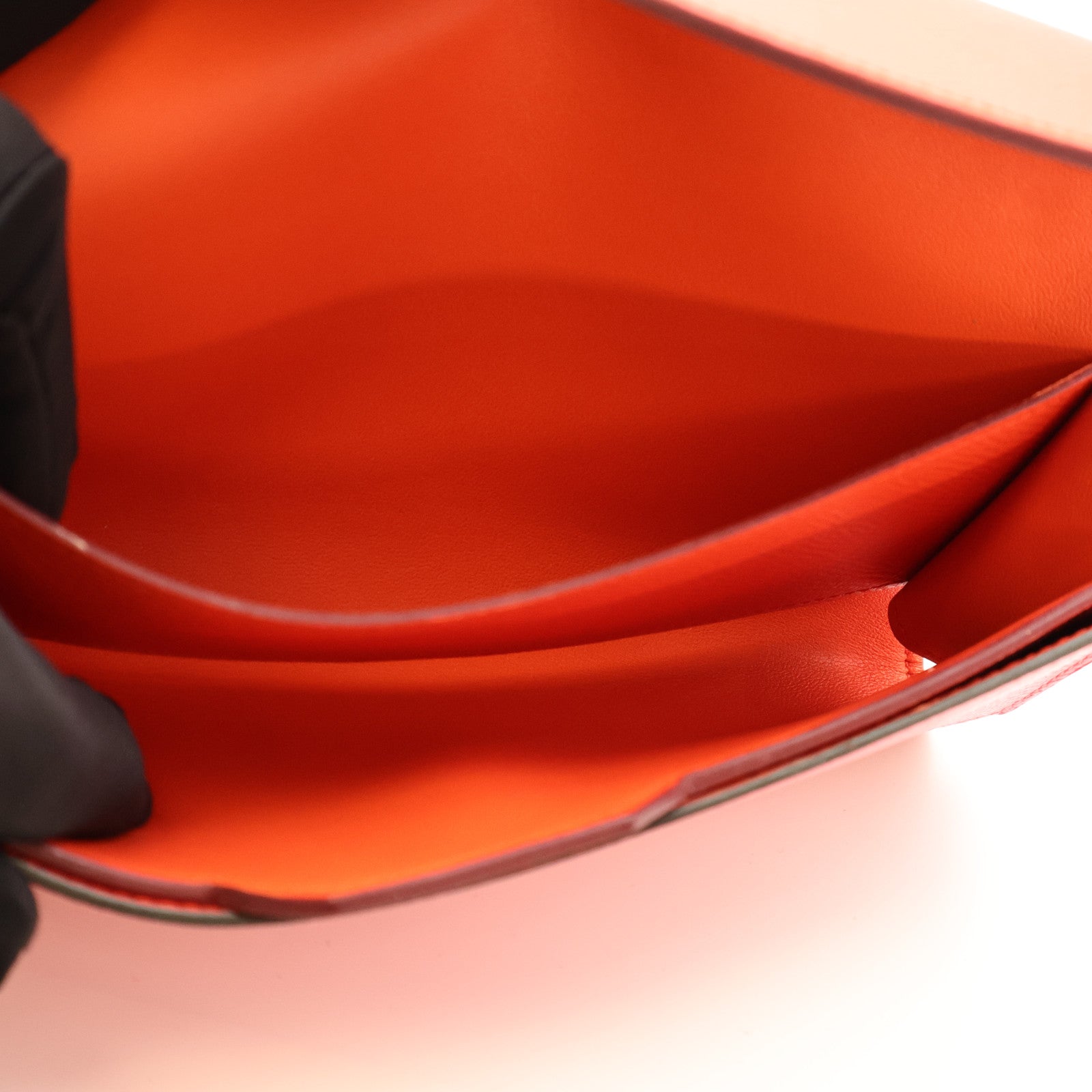 HERMES Epsom皮革Passant銀扣長錢包