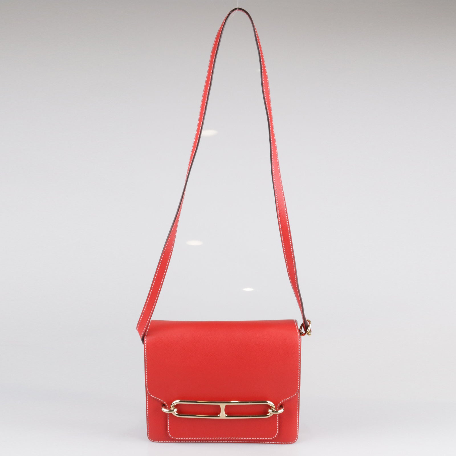 HERMES Evercolor Leather Roulis 23 Gold Buckle Shoulder Bag Red