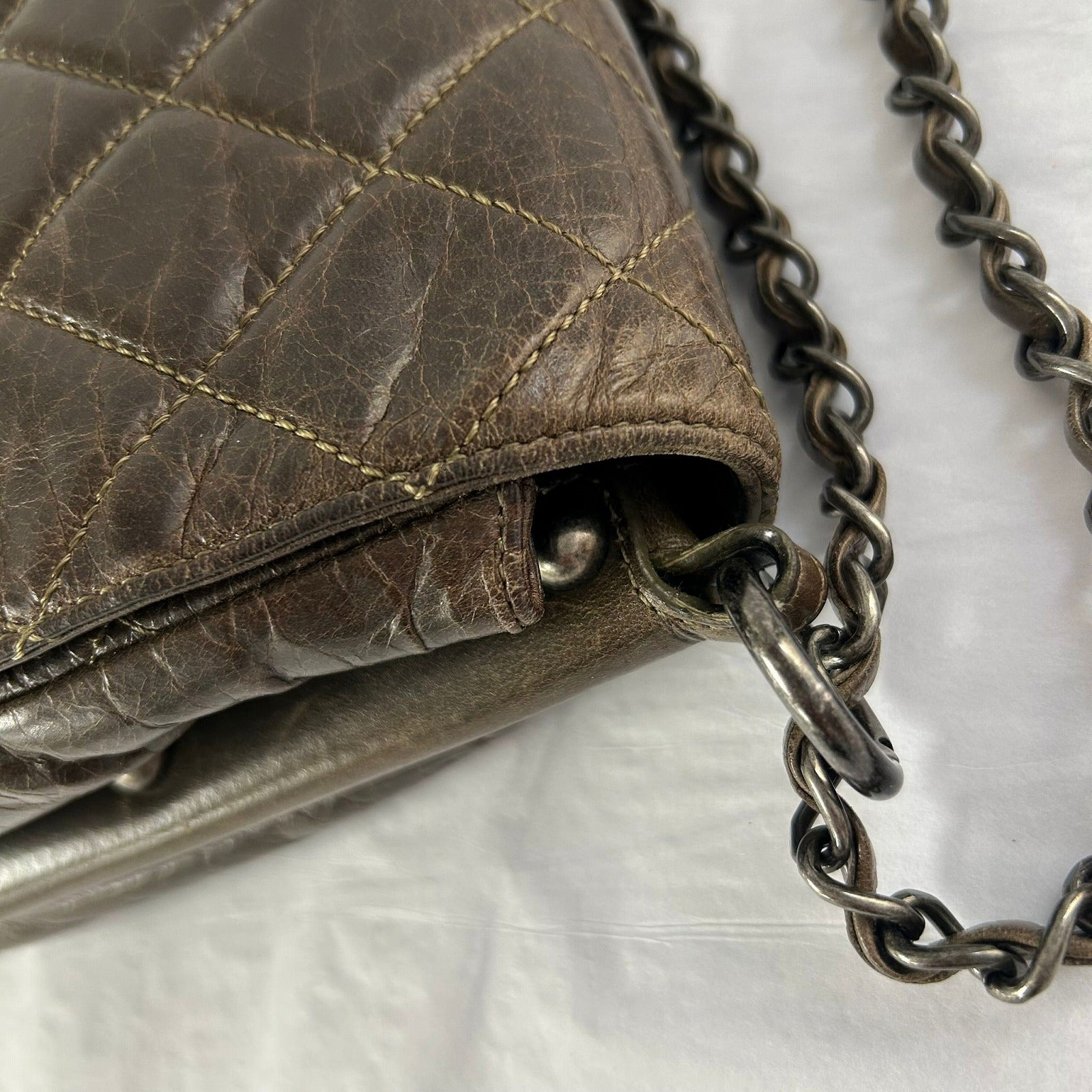 CHANEL 菱格牛皮皮革Chain Shoulder銀扣鏈帶肩背袋啡色