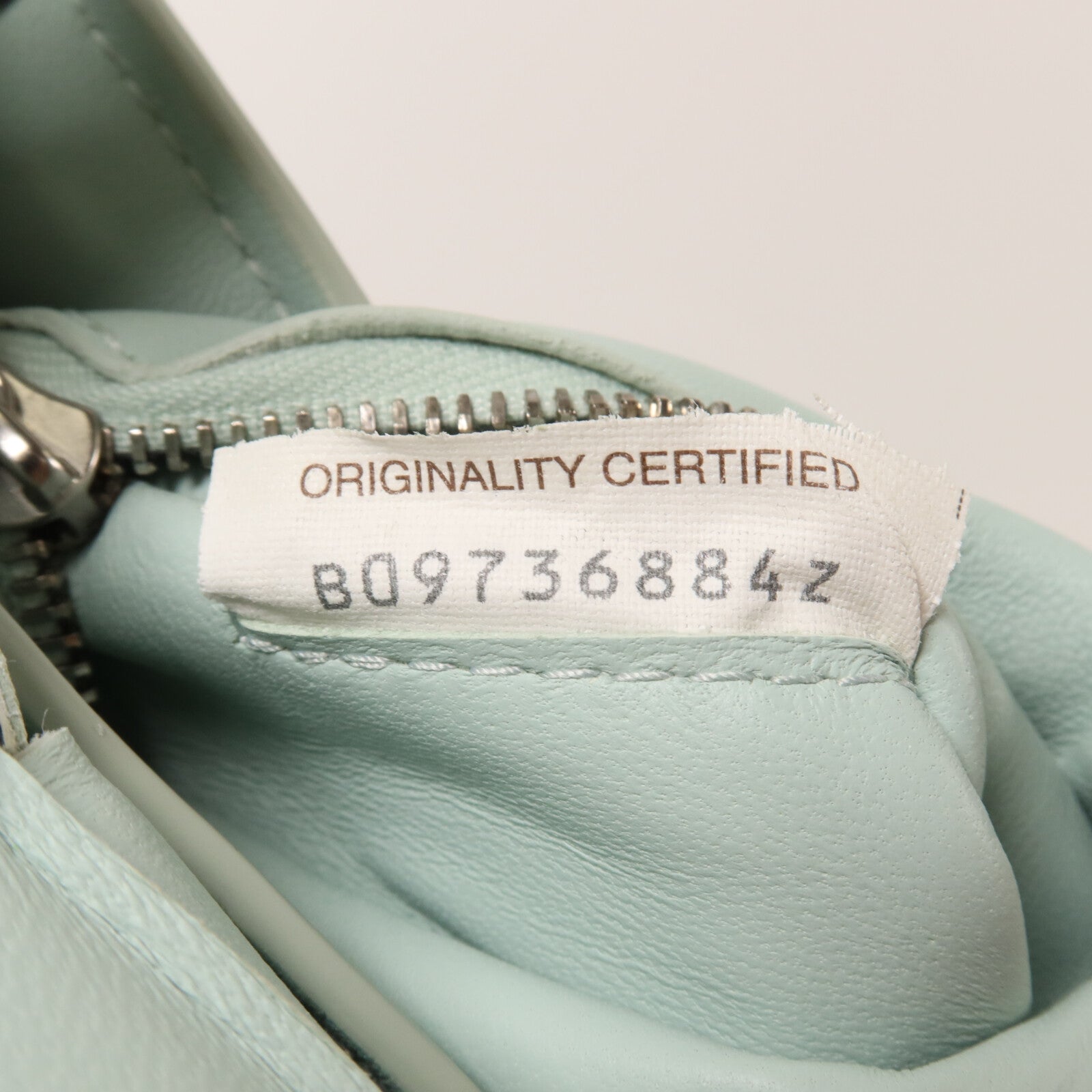 BOTTEGA VENETA 羊皮皮革Padded Cassette肩背袋