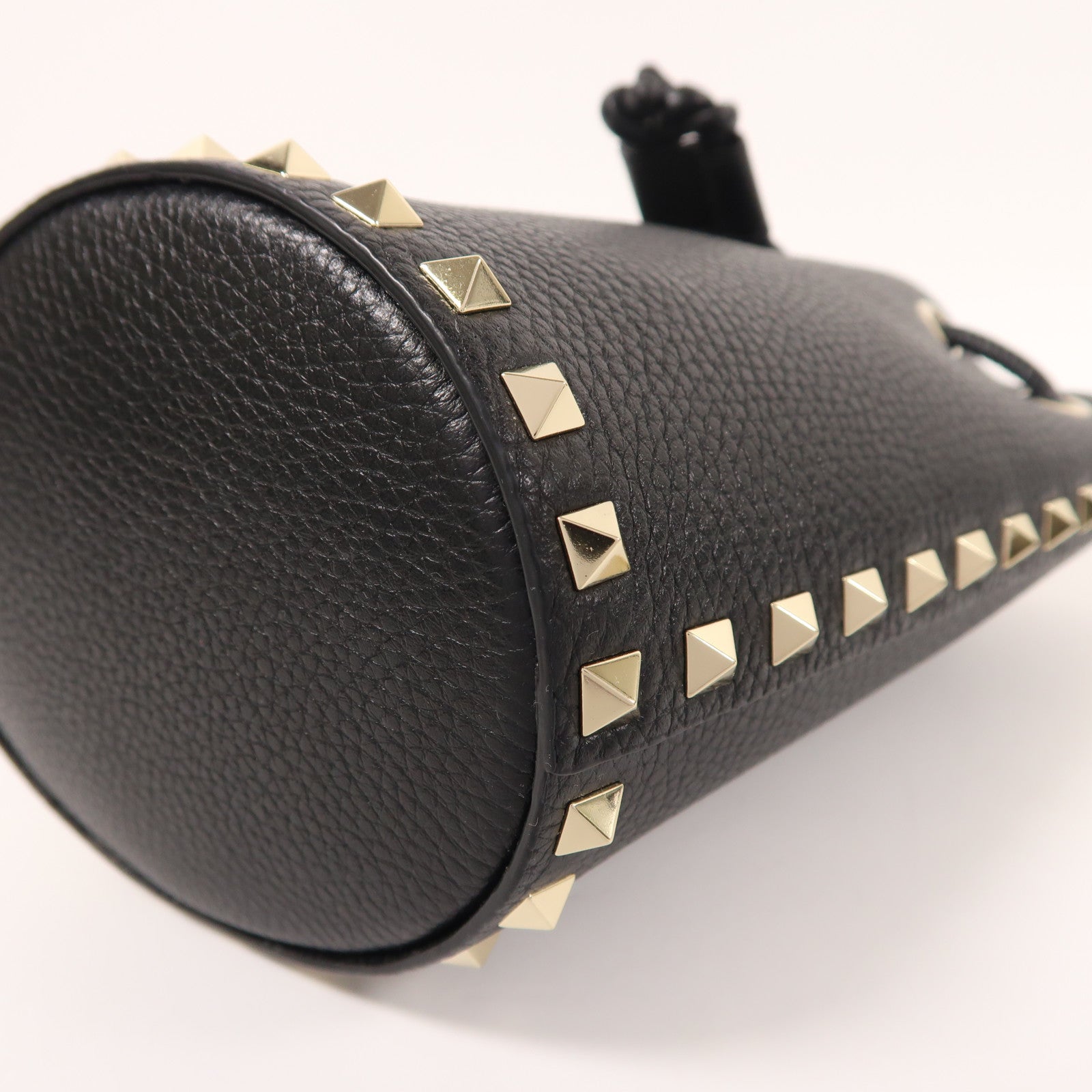 Valentino 【激減優惠】牛皮皮革Chain Bucket Bag金扣鏈帶肩背袋