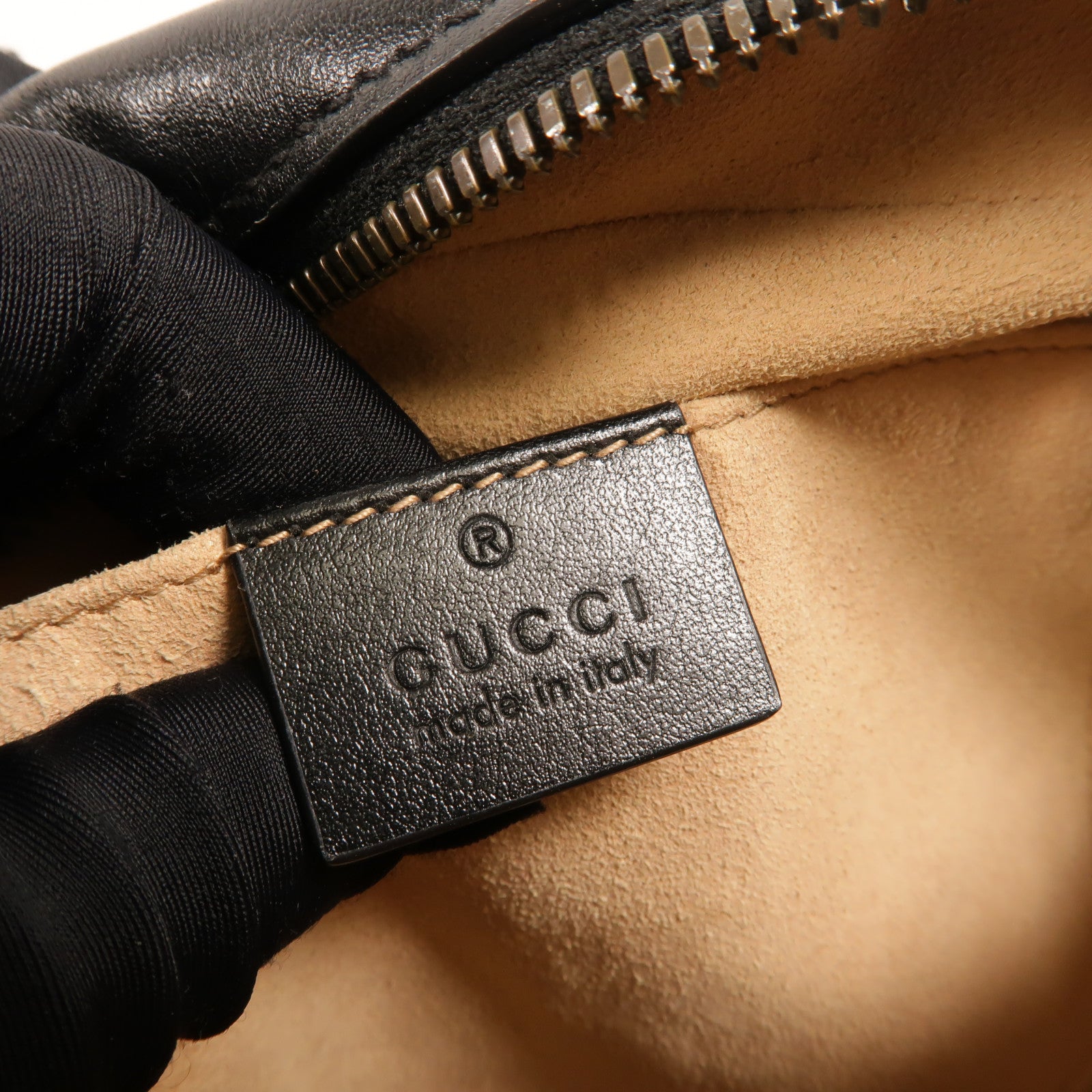 GUCCI 牛皮皮革GG Marmont肩背袋