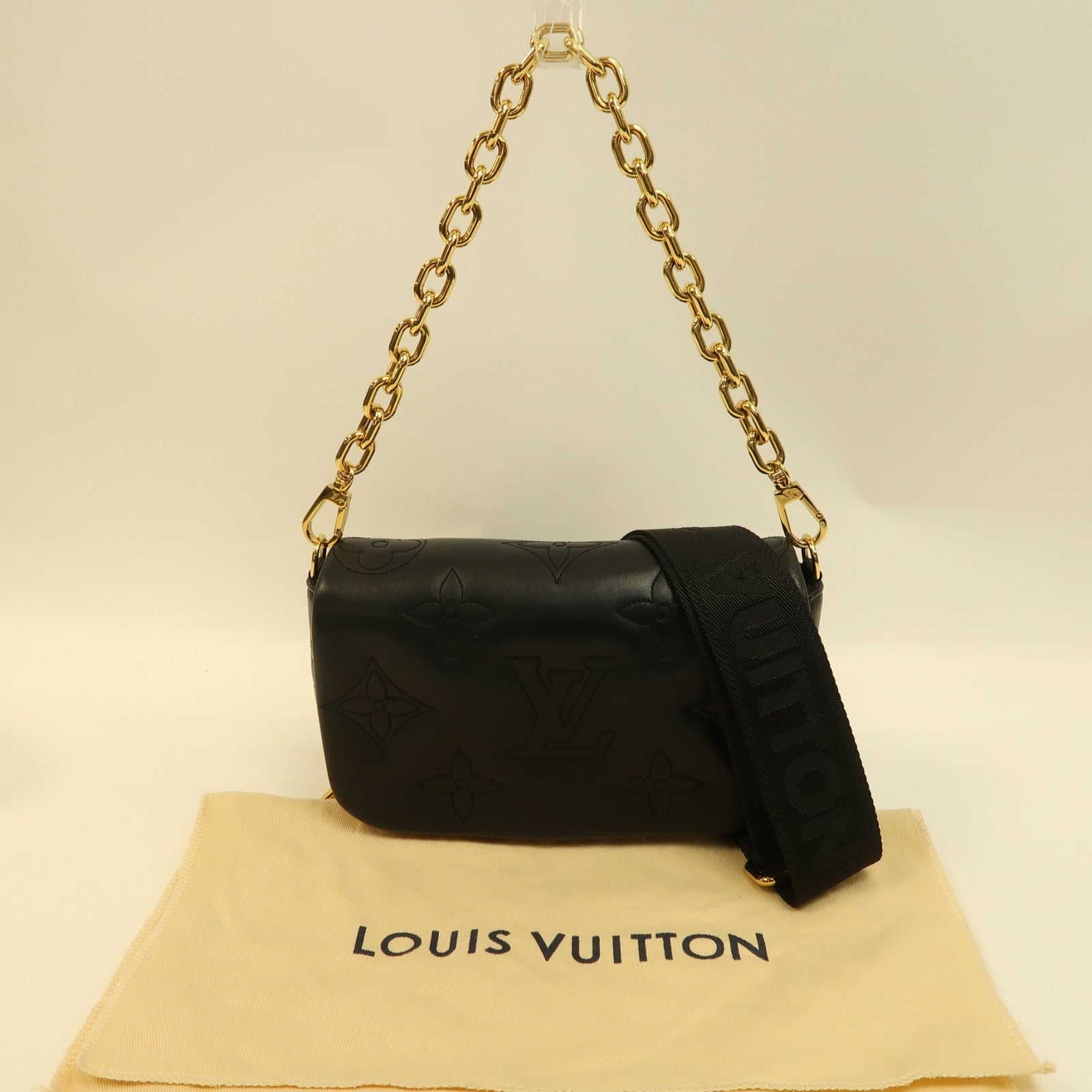 LOUIS VUITTON 【激減優惠】牛皮皮革Bubblegram Wallet On Strap金扣手挽肩背兩用袋黑色