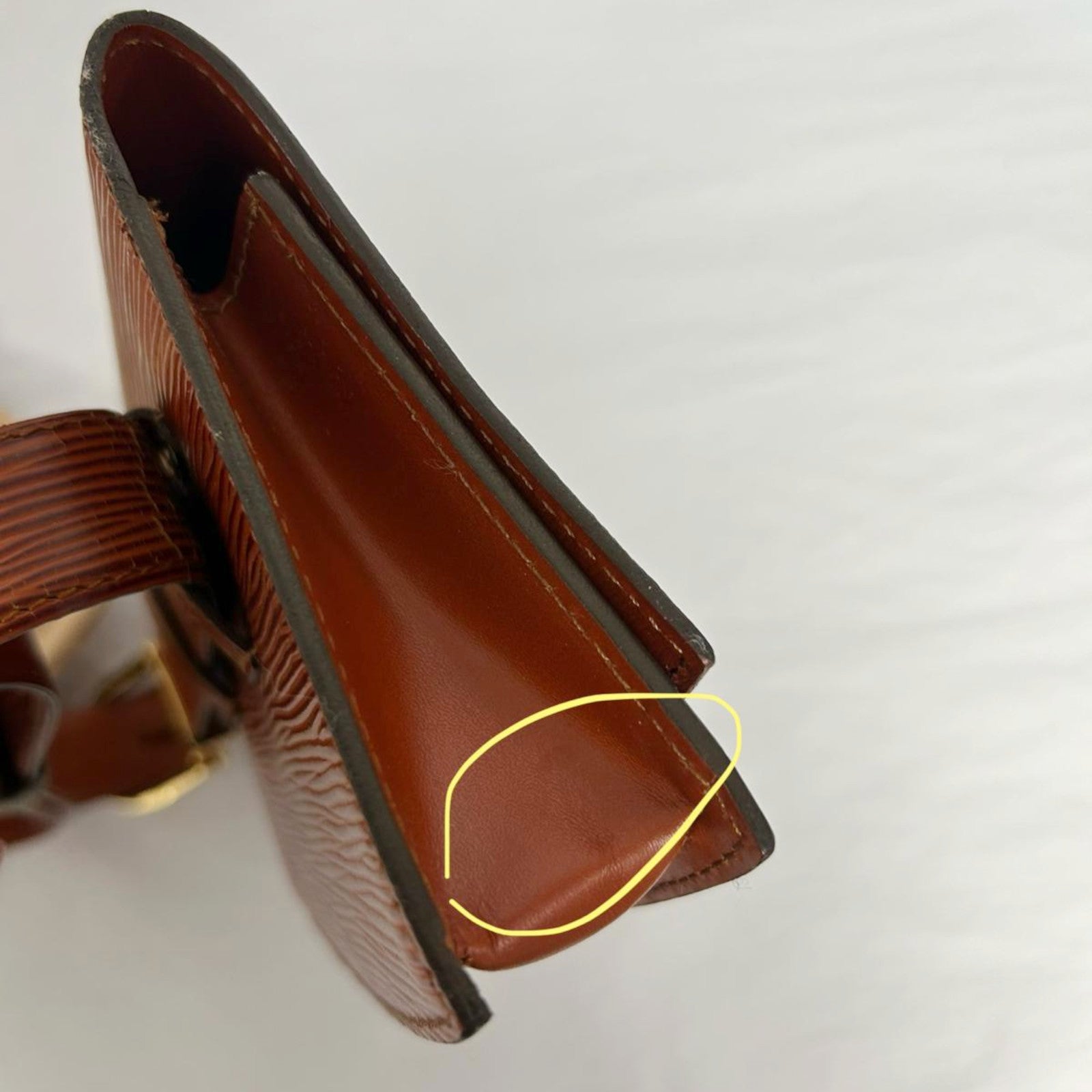 LOUIS VUITTON 【激減優惠】Epi Tilsitt Bum金扣腰包啡色