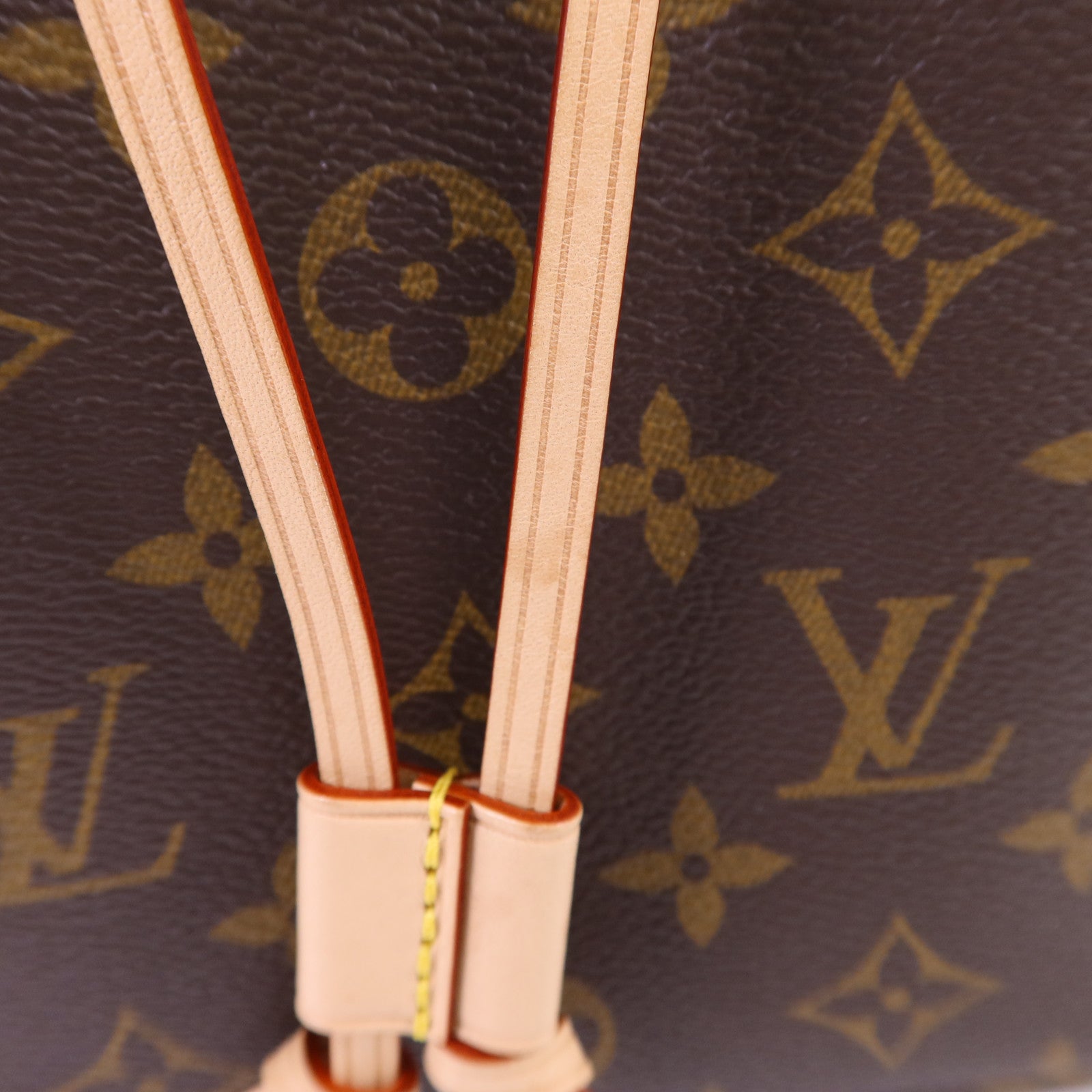 LOUIS VUITTON Monogram Neonoe BB金扣肩背袋