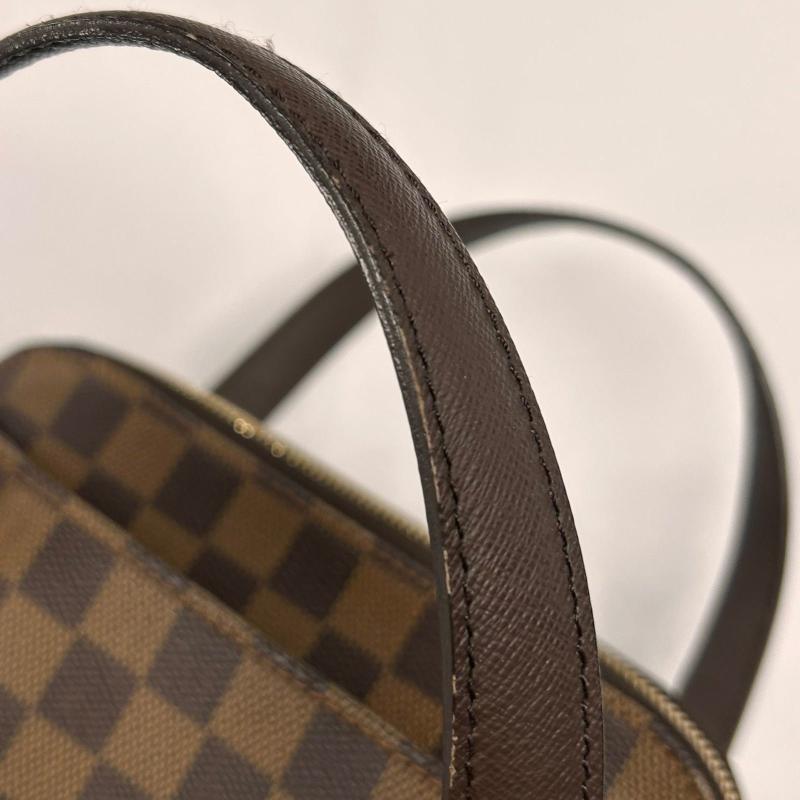 LOUIS VUITTON Damier Ebene Belem PM金扣手挽袋啡色