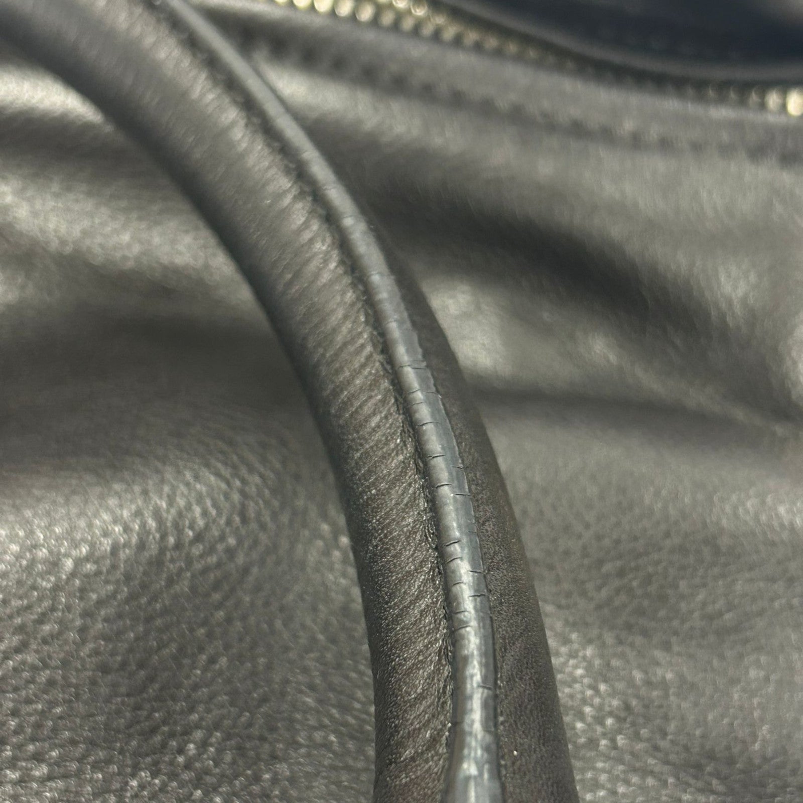 GIVENCHY 皮革Pandora銀扣手挽袋黑色