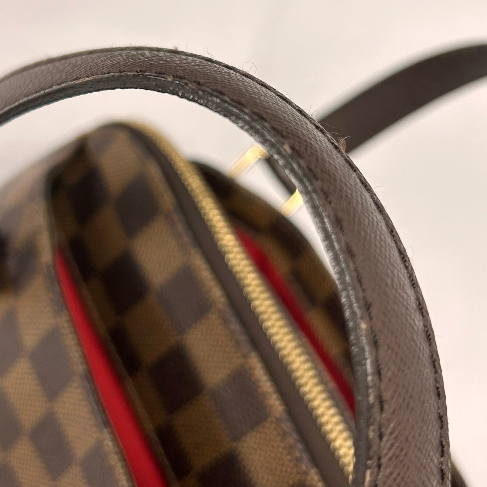 LOUIS VUITTON Damier Ebene Belem PM金扣手挽袋啡色