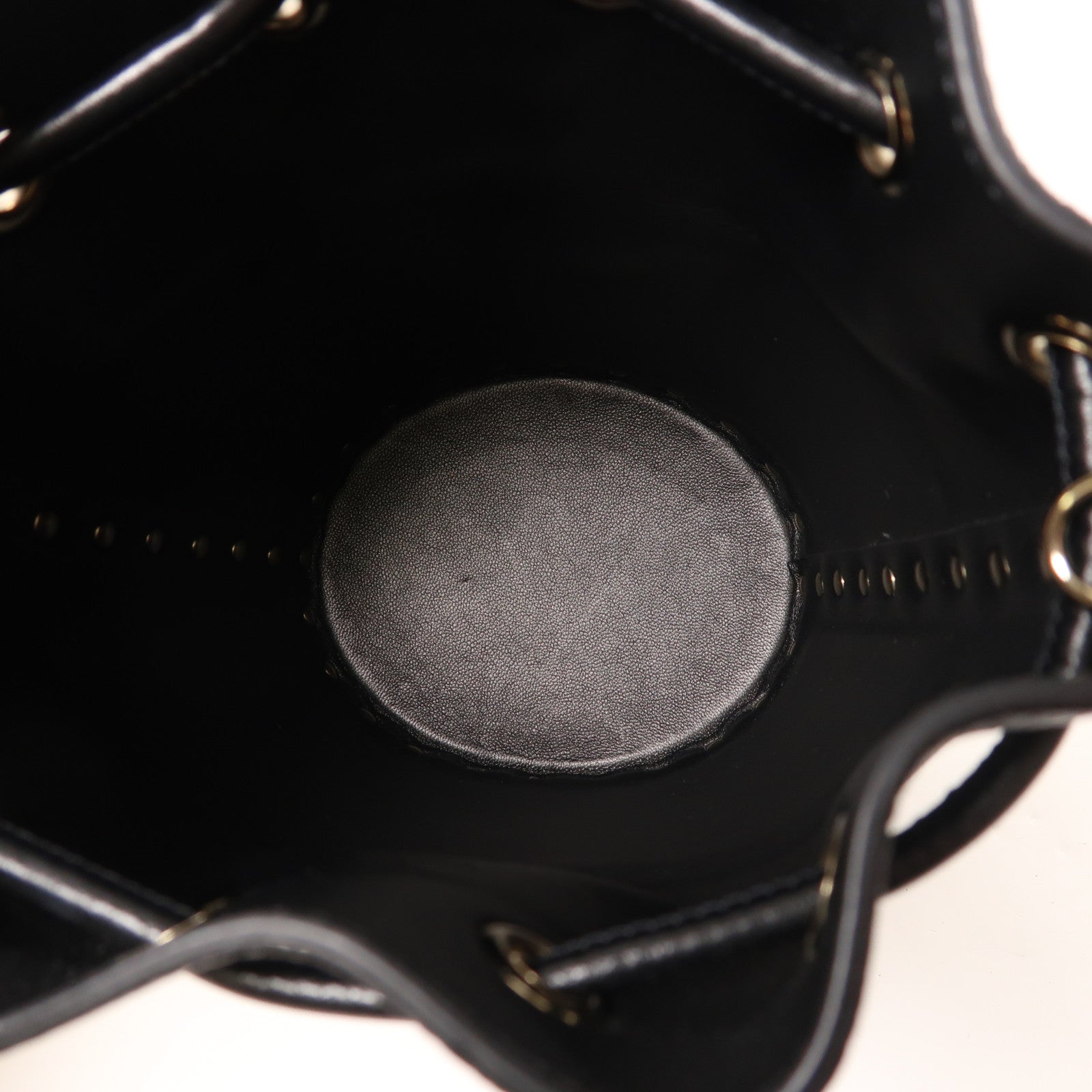 Valentino 【激減優惠】牛皮皮革Chain Bucket Bag金扣鏈帶肩背袋