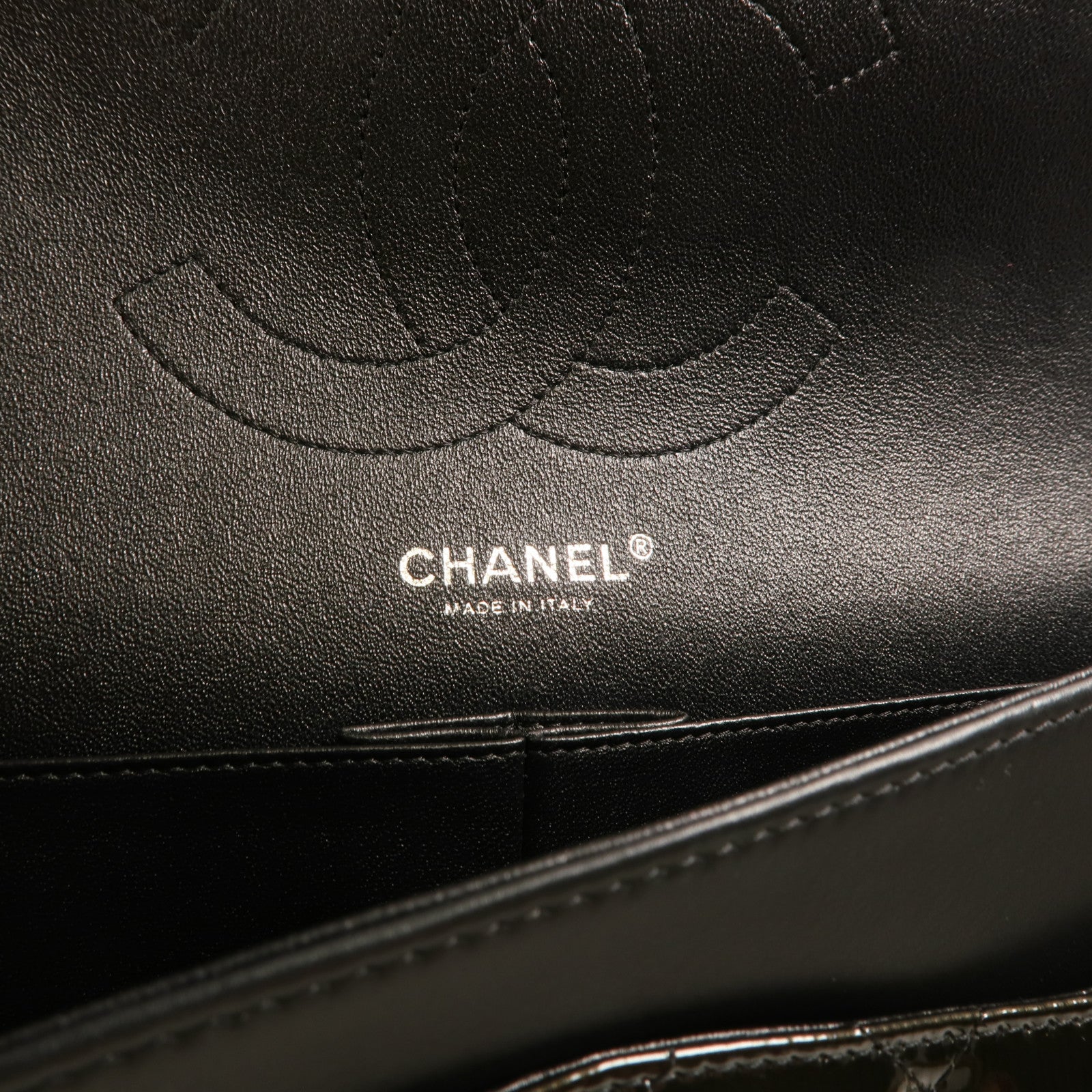 CHANEL 漆皮皮革Large Classic銀扣鏈帶肩背袋