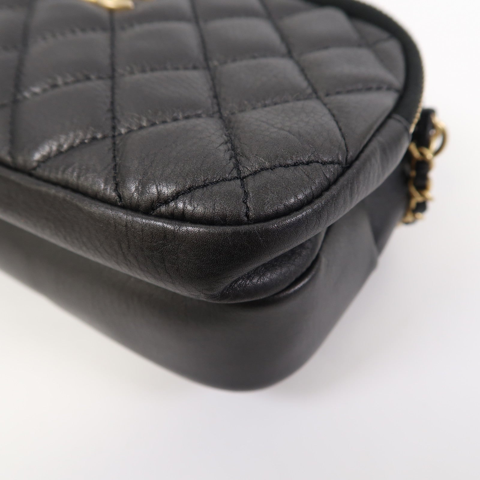 CHANEL 菱格羊皮皮革Chain Shoulder金扣鏈帶肩背袋黑色
