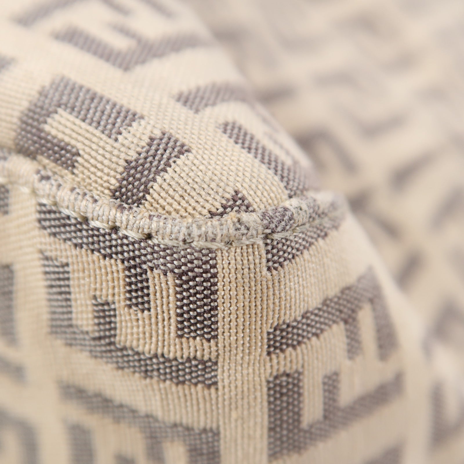 FENDI 帆布Tote Bag銀扣手挽袋米色/黑色