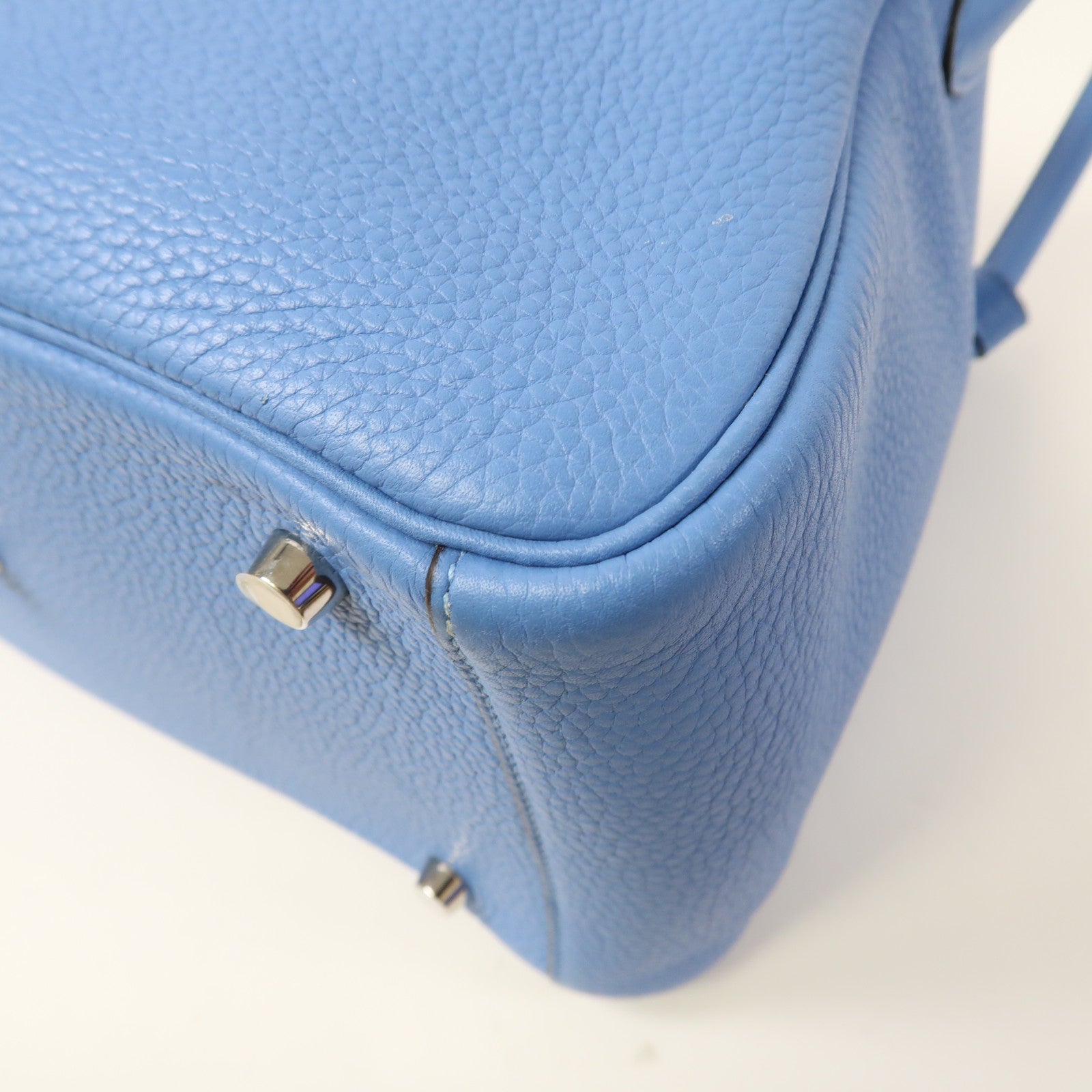 HERMES 【清倉大減價】Clemence皮革Lindy 30銀扣肩背袋天堂藍色