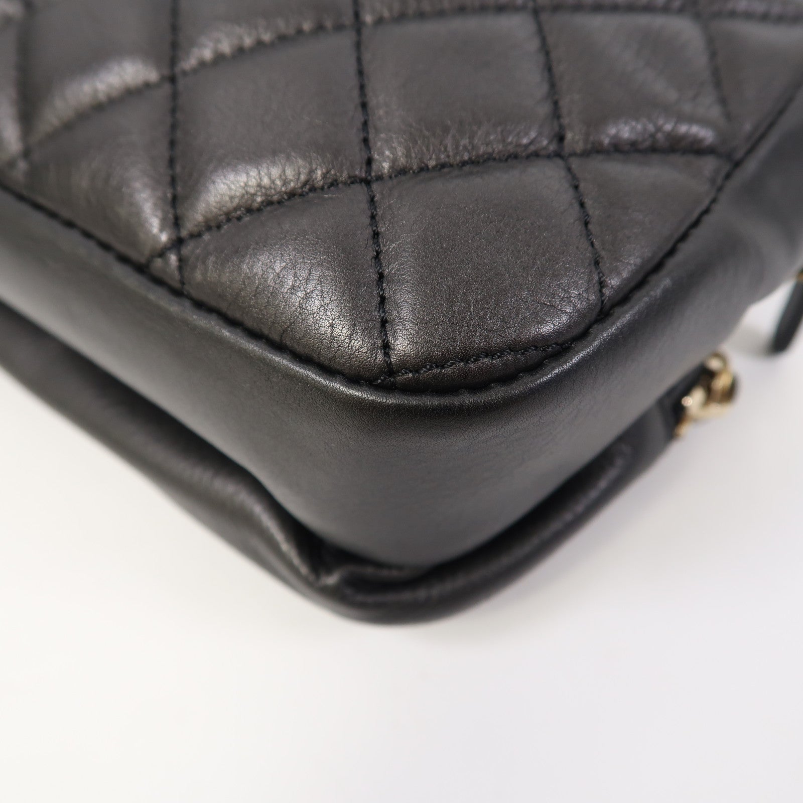 CHANEL 菱格羊皮皮革Chain Shoulder金扣鏈帶肩背袋黑色