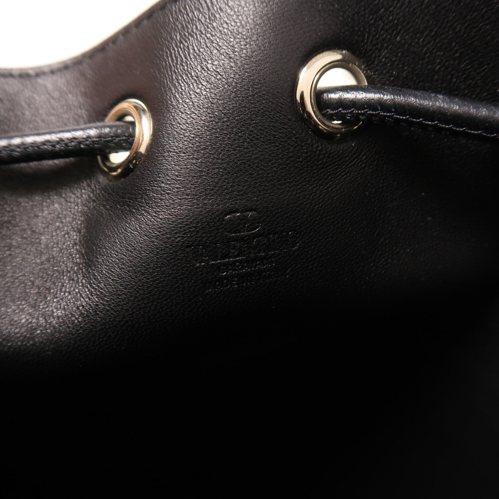 Valentino 【激減優惠】牛皮皮革Chain Bucket Bag金扣鏈帶肩背袋