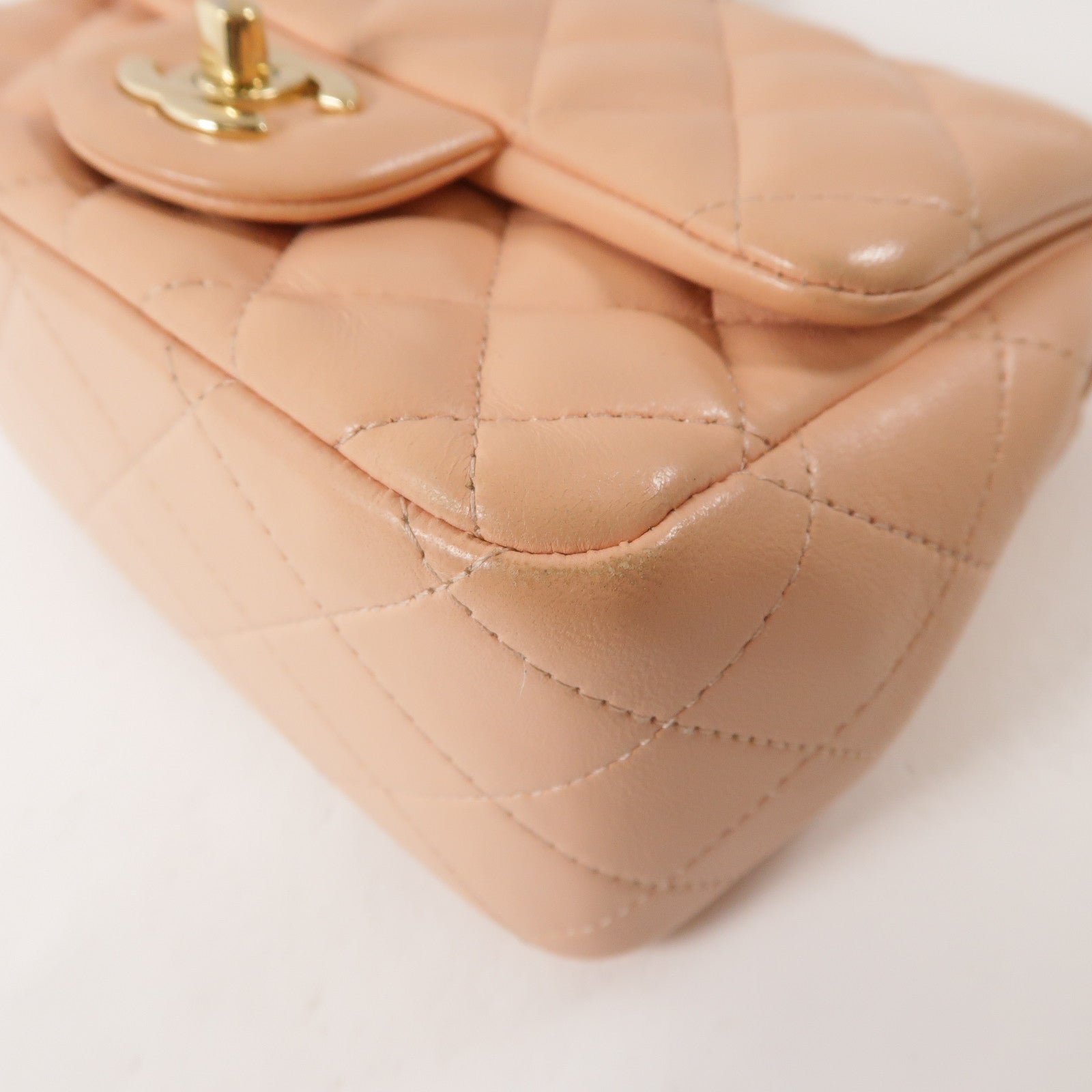 CHANEL 菱格羊皮皮革Chain Shoulder金扣鏈帶肩背袋粉紅色