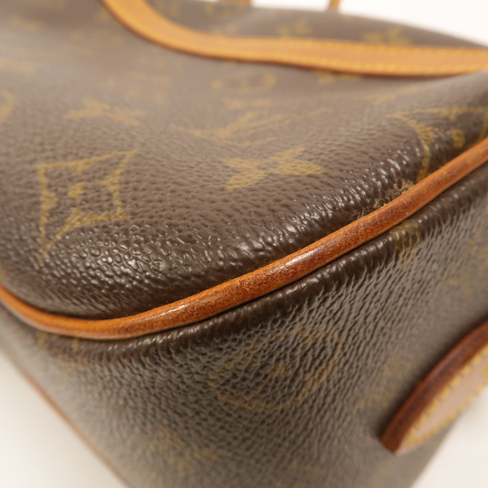 LOUIS VUITTON Monogram Blois肩背袋