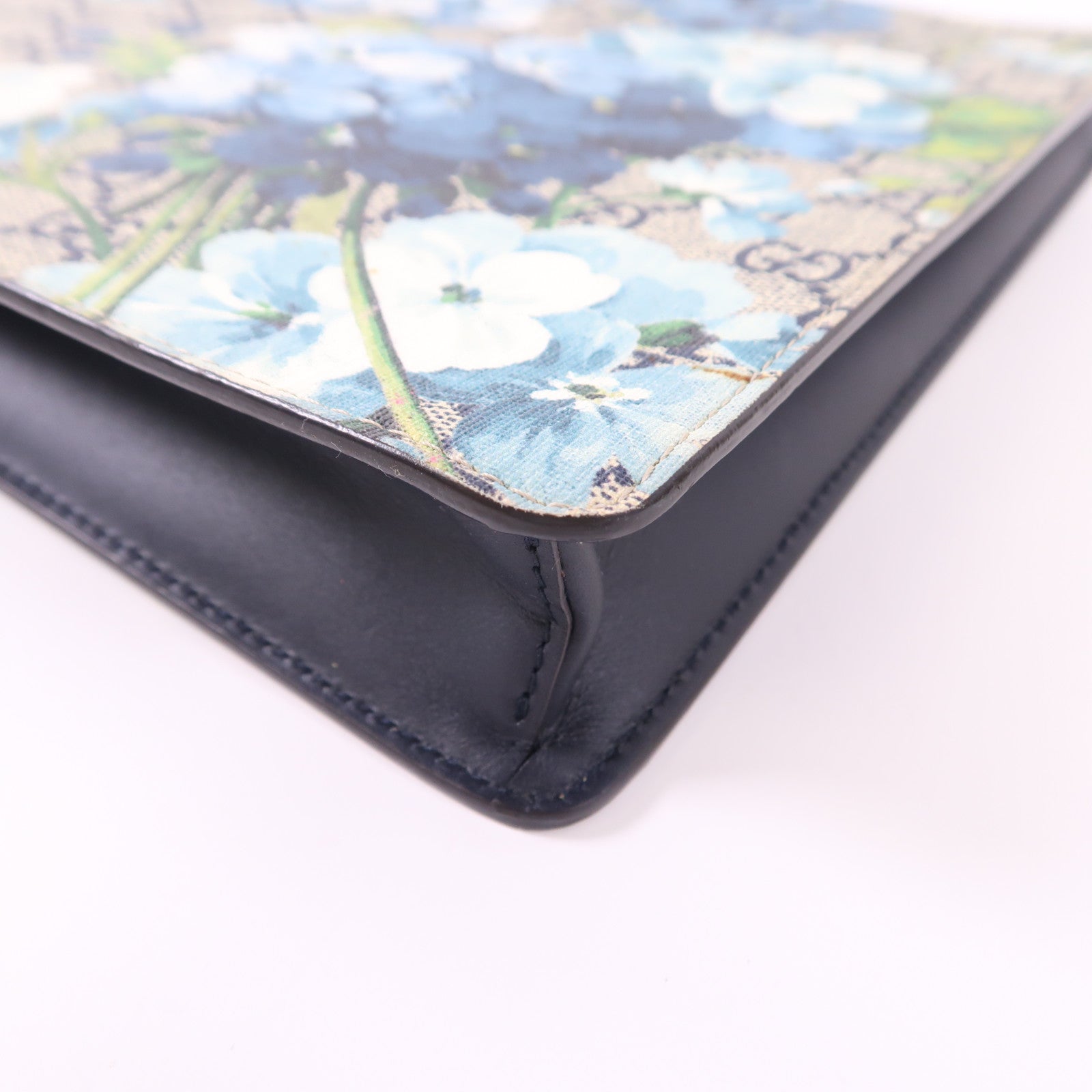 GUCCI 塗層帆布Clutch Bag銀扣手拿包