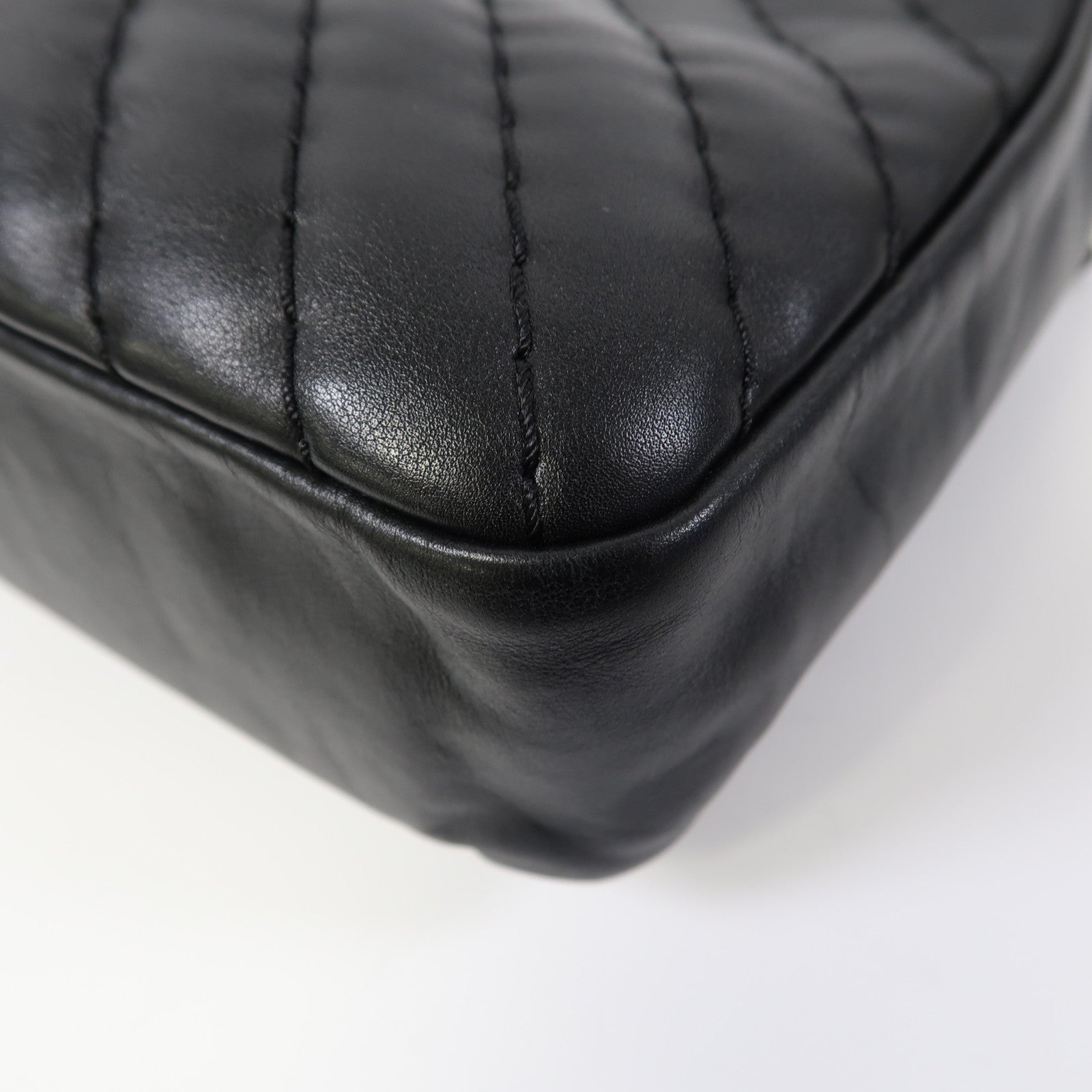 CHANEL 斜紋羊皮皮革Chain Shoulder金扣鏈帶肩背袋黑色