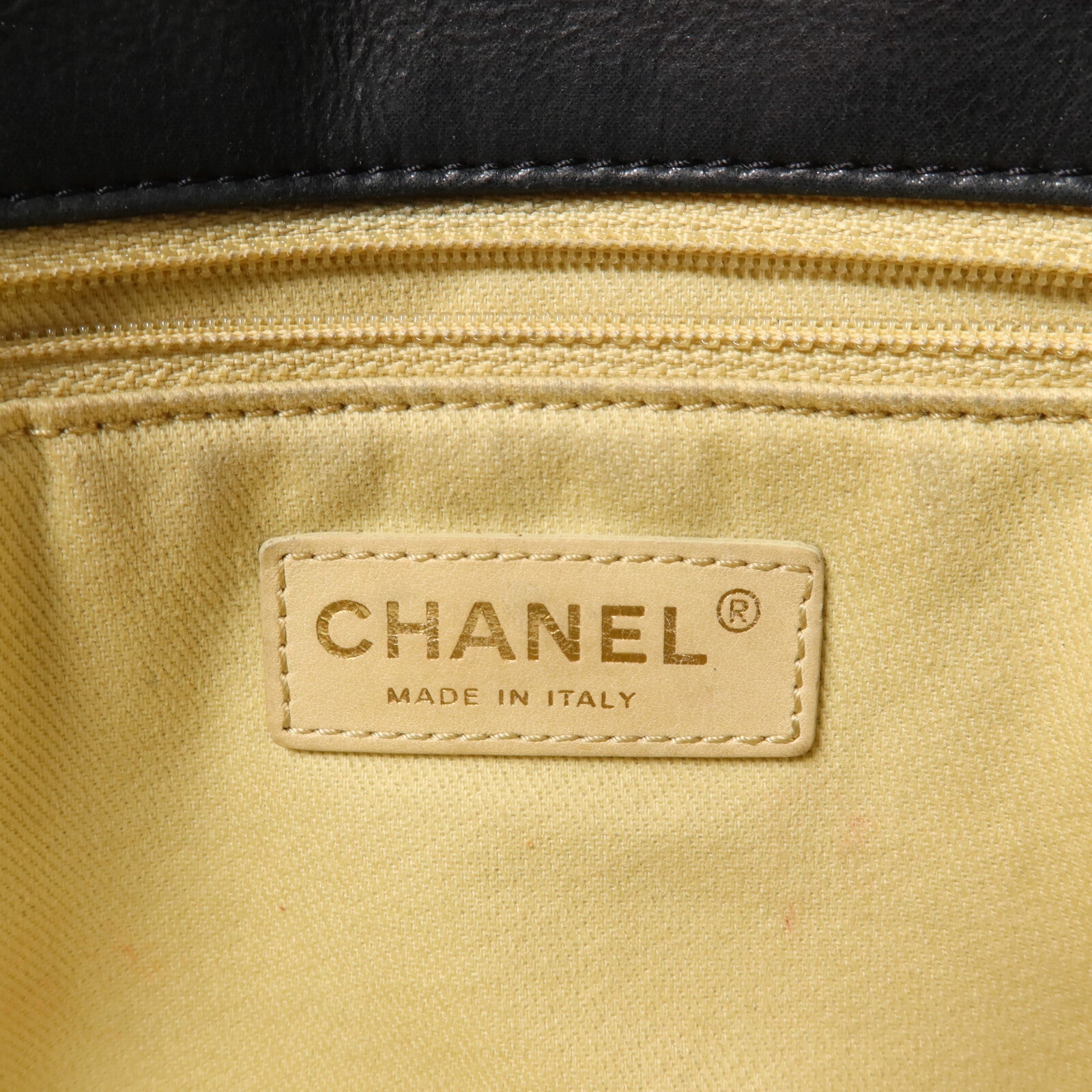 CHANEL 牛皮皮革Chain Shoulder鏈帶肩背袋