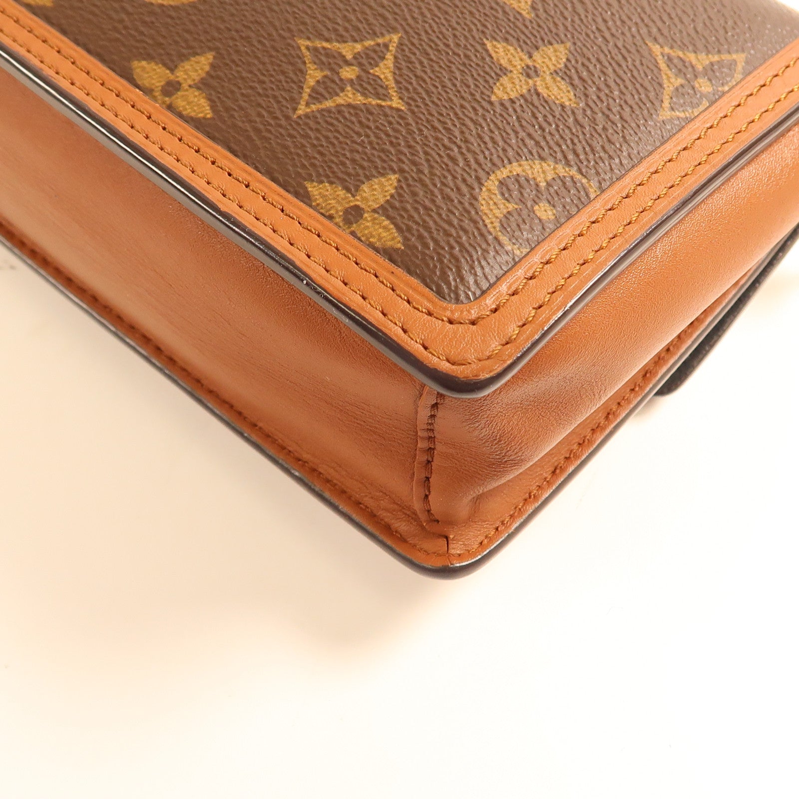 LOUIS VUITTON 【激減優惠】Monogram Reverse Dauphine肩背袋