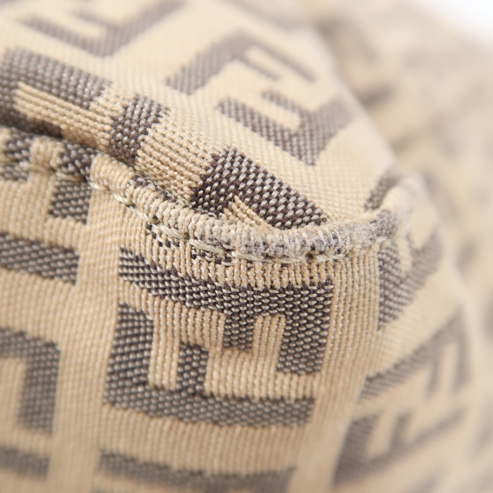 FENDI 帆布Tote Bag銀扣手挽袋米色/黑色