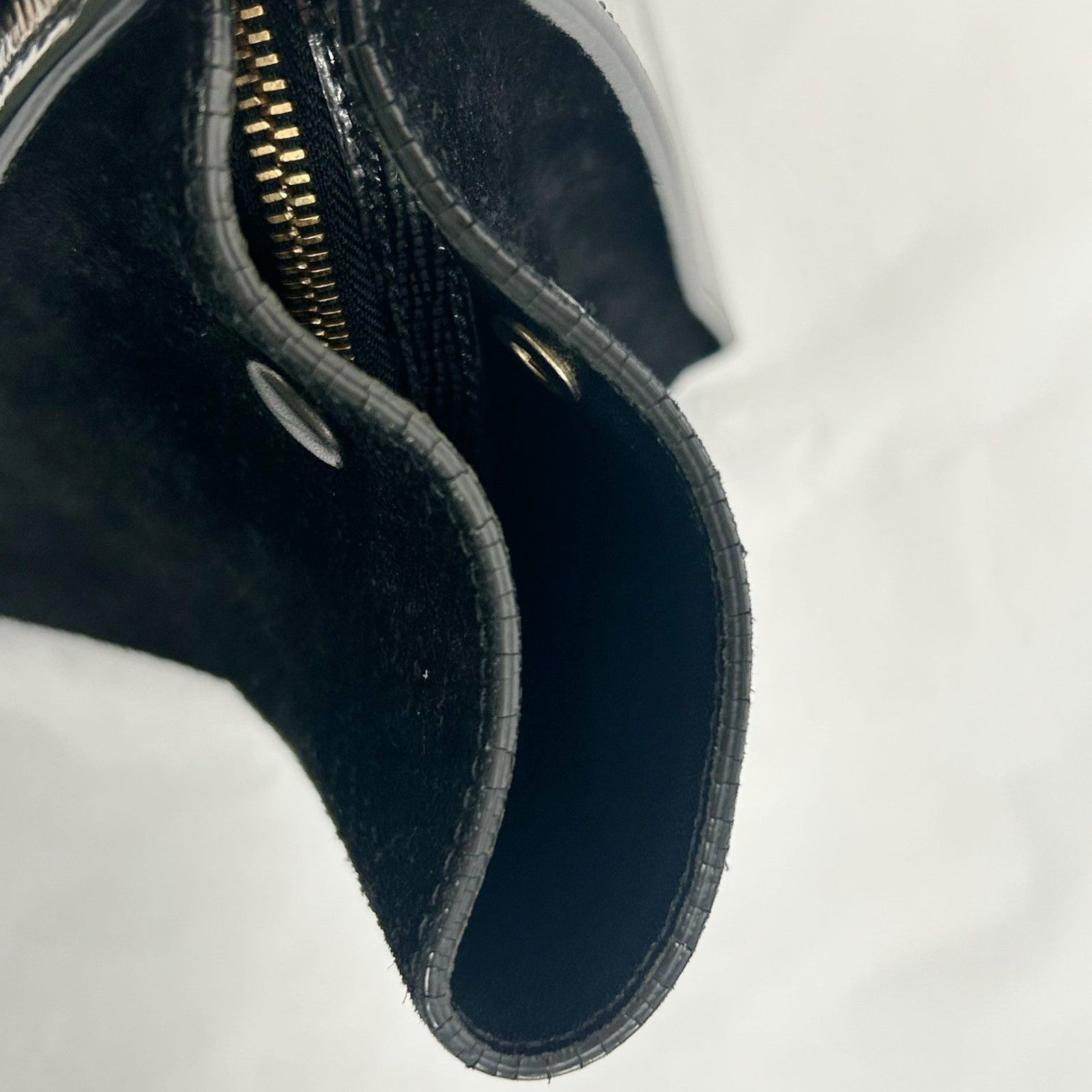 CELINE 【激減優惠】漆皮皮革Trapeze金扣手挽肩背兩用袋黑色