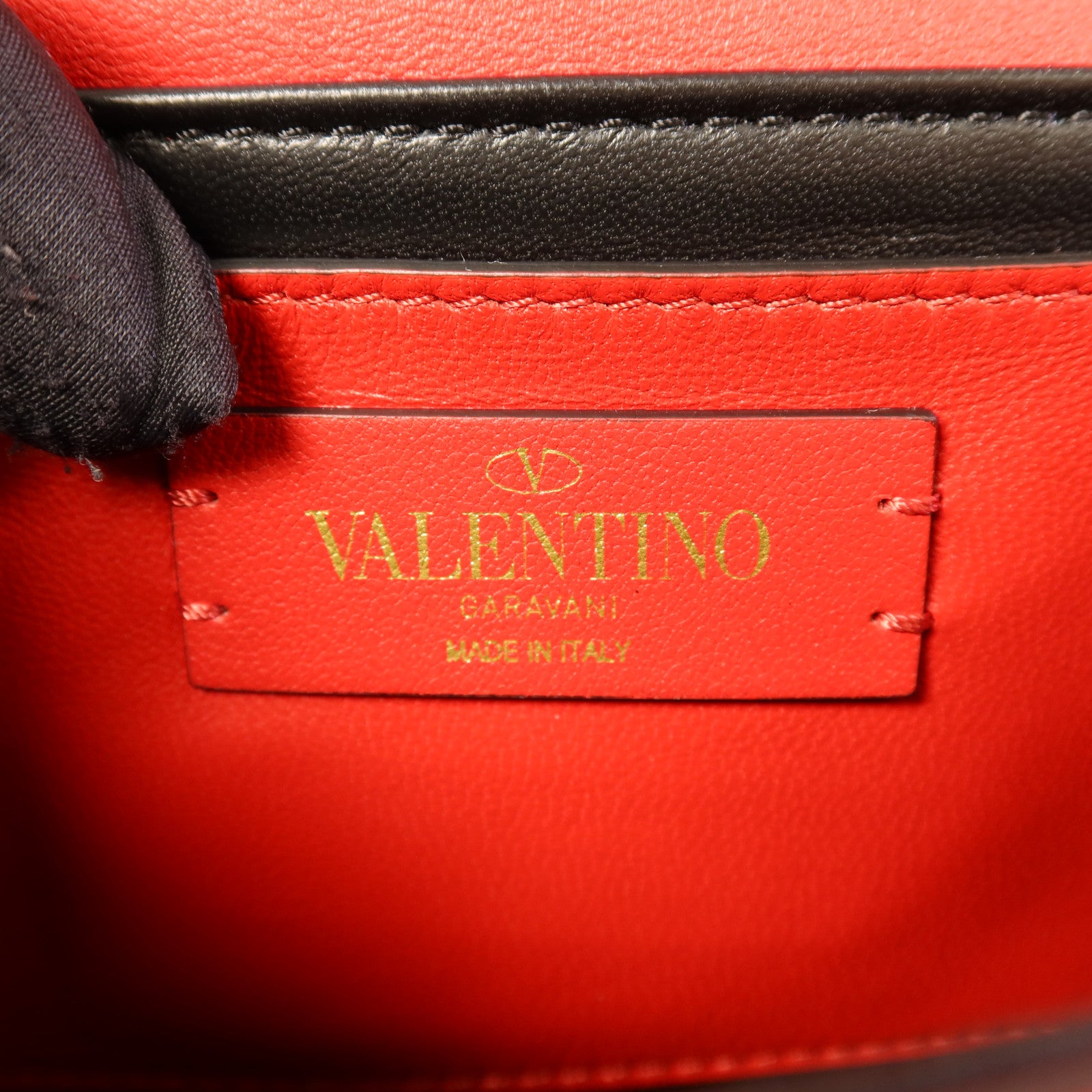 Valentino 皮革Supervee Shoulder Bag金扣肩背袋