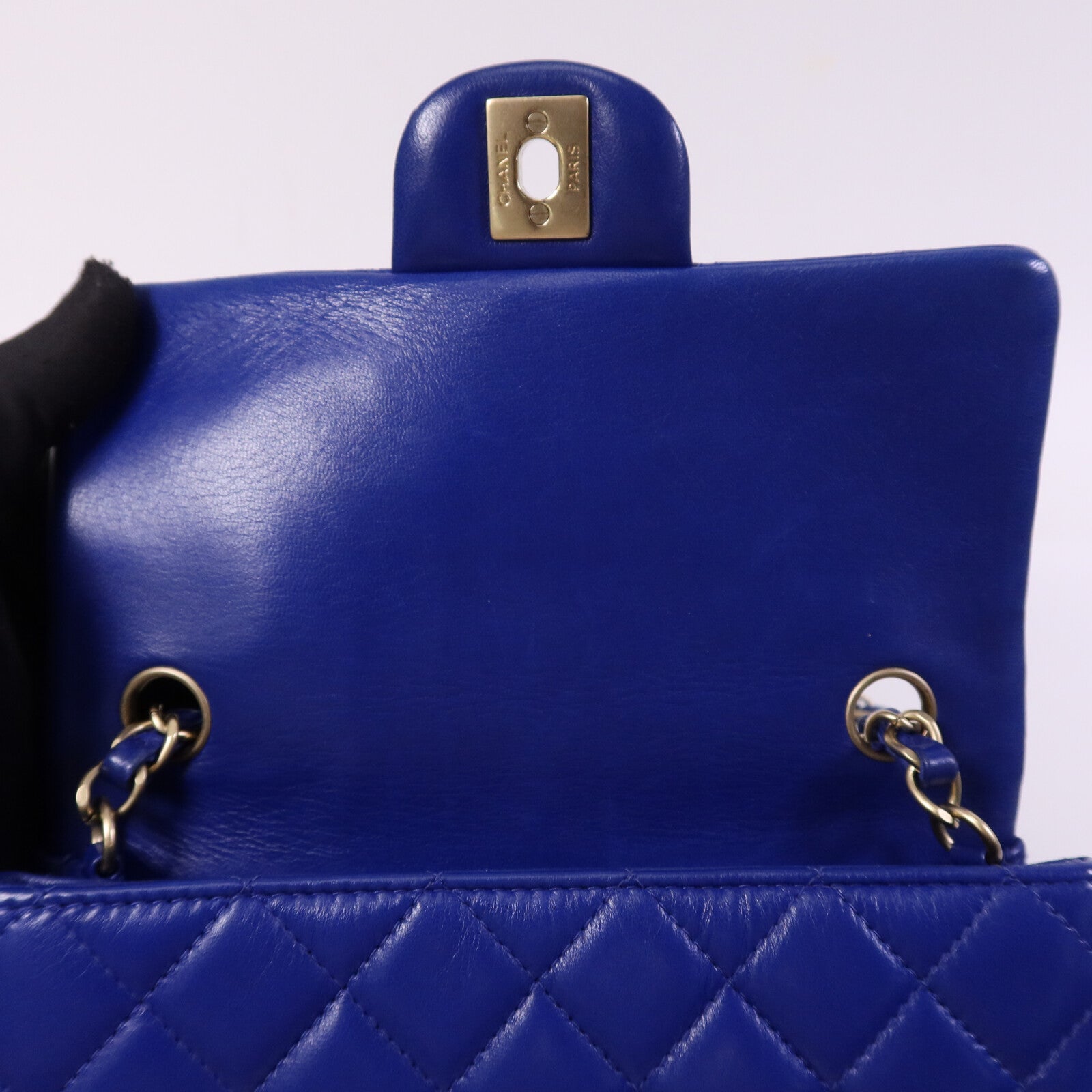 CHANEL 羊皮皮革Mini Classic 20金扣鏈帶肩背袋