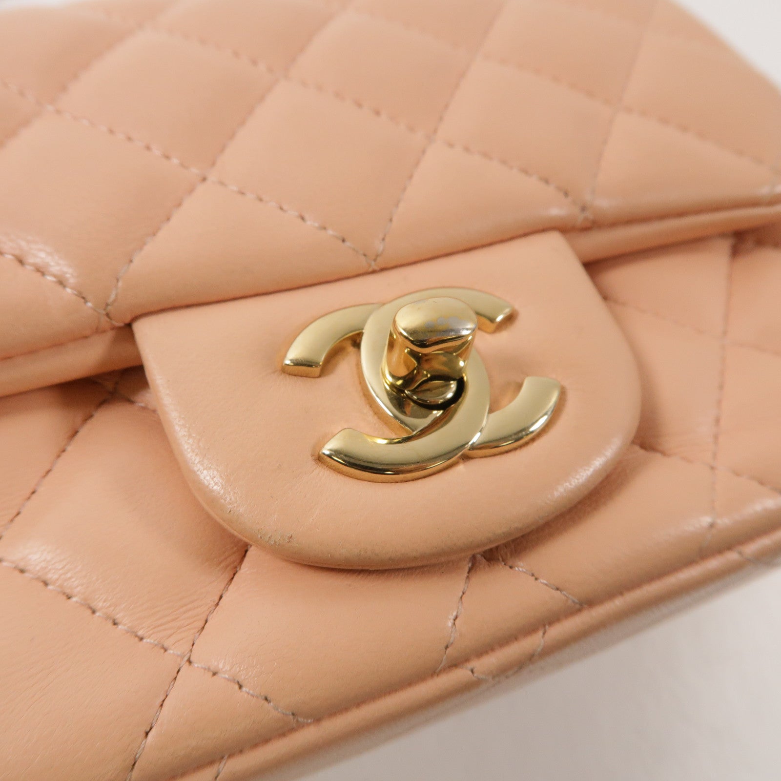 CHANEL 菱格羊皮皮革Chain Shoulder金扣鏈帶肩背袋粉紅色
