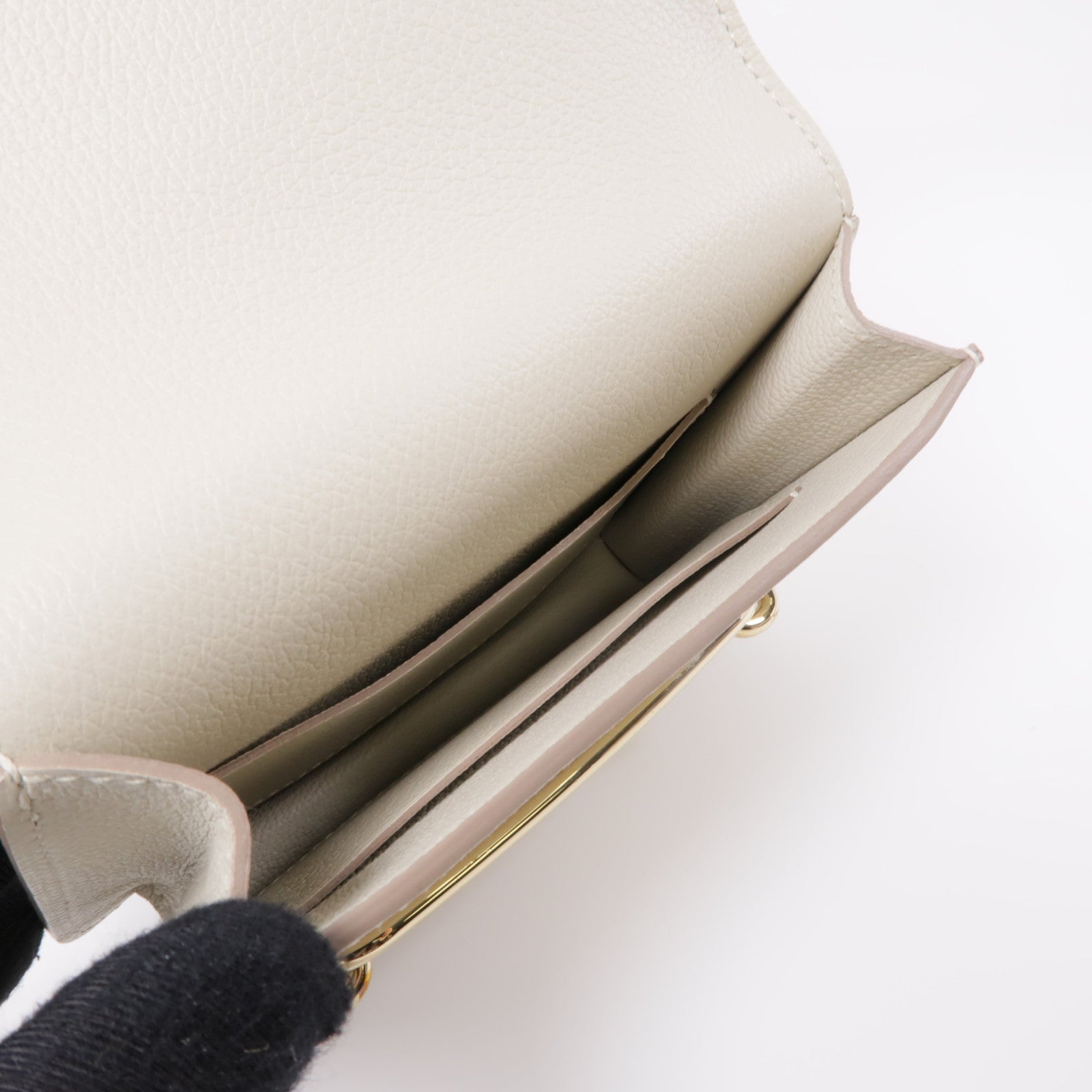 HERMES Evercolor皮革Roulis Slim金扣錢包Nata白色