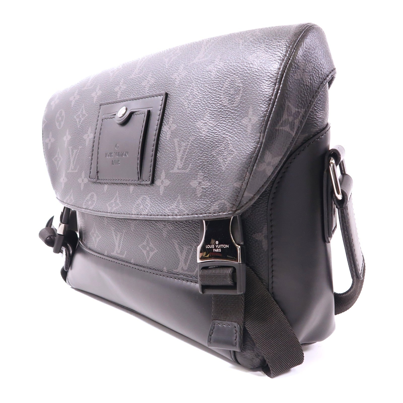 LOUIS VUITTON Monogram Eclipse Messenger PM Voyager銀扣肩背袋