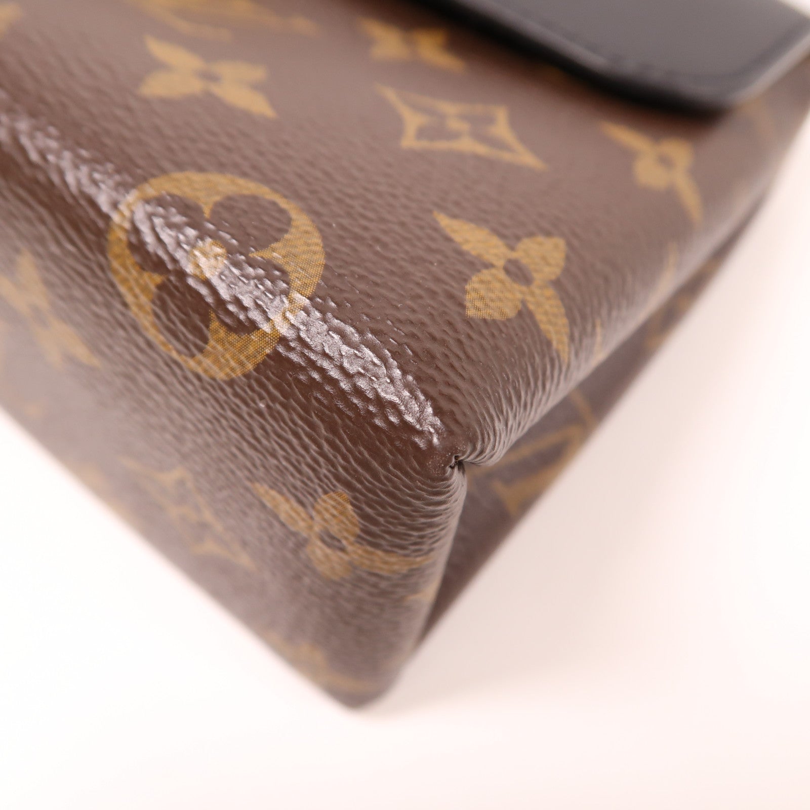 LOUIS VUITTON Monogram Locky BB金扣手挽肩背兩用袋棕色/黑色
