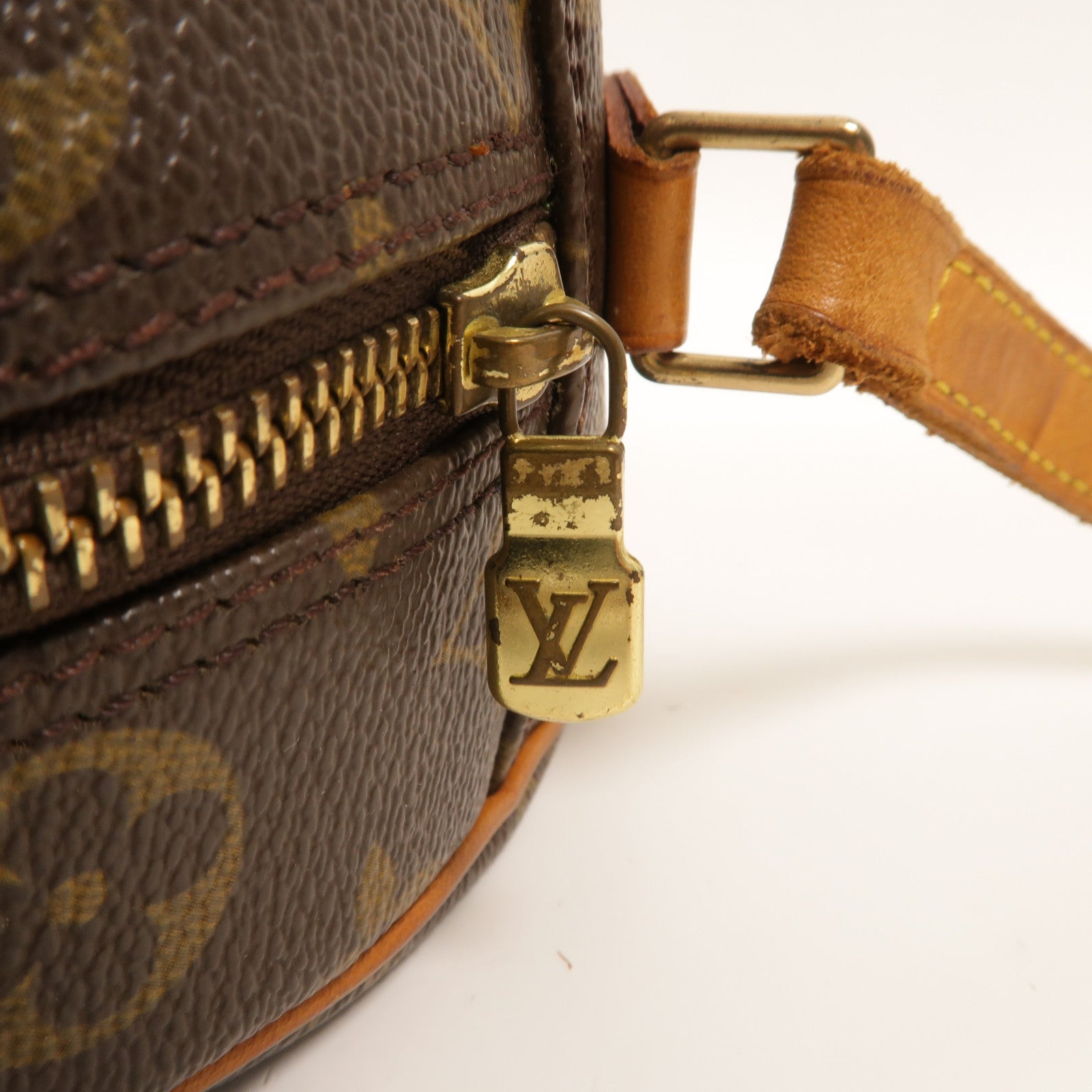 LOUIS VUITTON Monogram Blois肩背袋