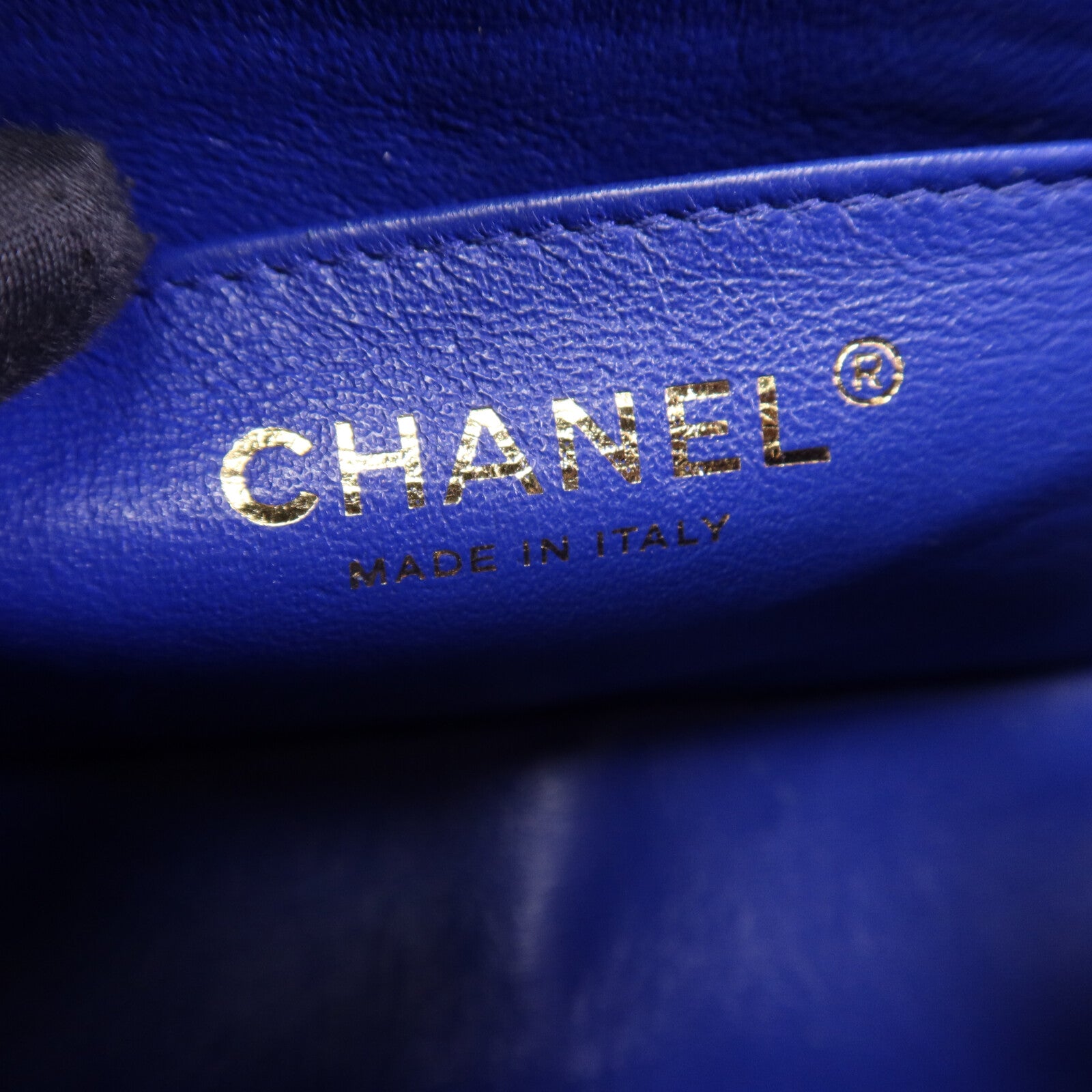 CHANEL 羊皮皮革Mini Classic 20金扣鏈帶肩背袋