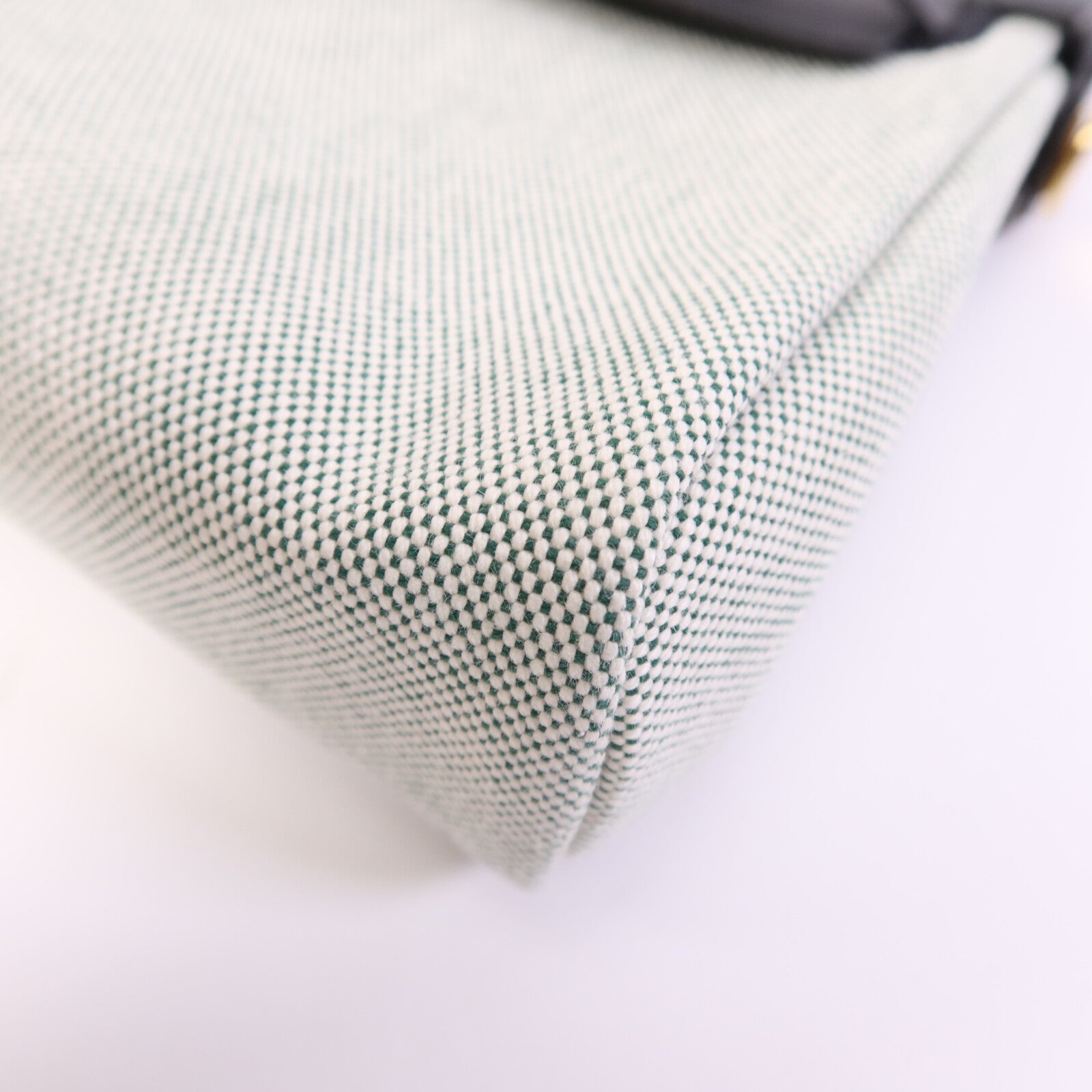 HERMES 帆布Mini Herbag金扣肩背袋Noir