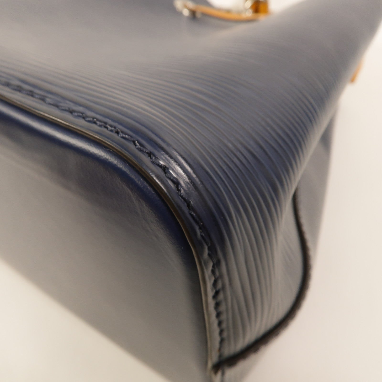 LOUIS VUITTON Epi Neo Noe BB手挽肩背兩用袋